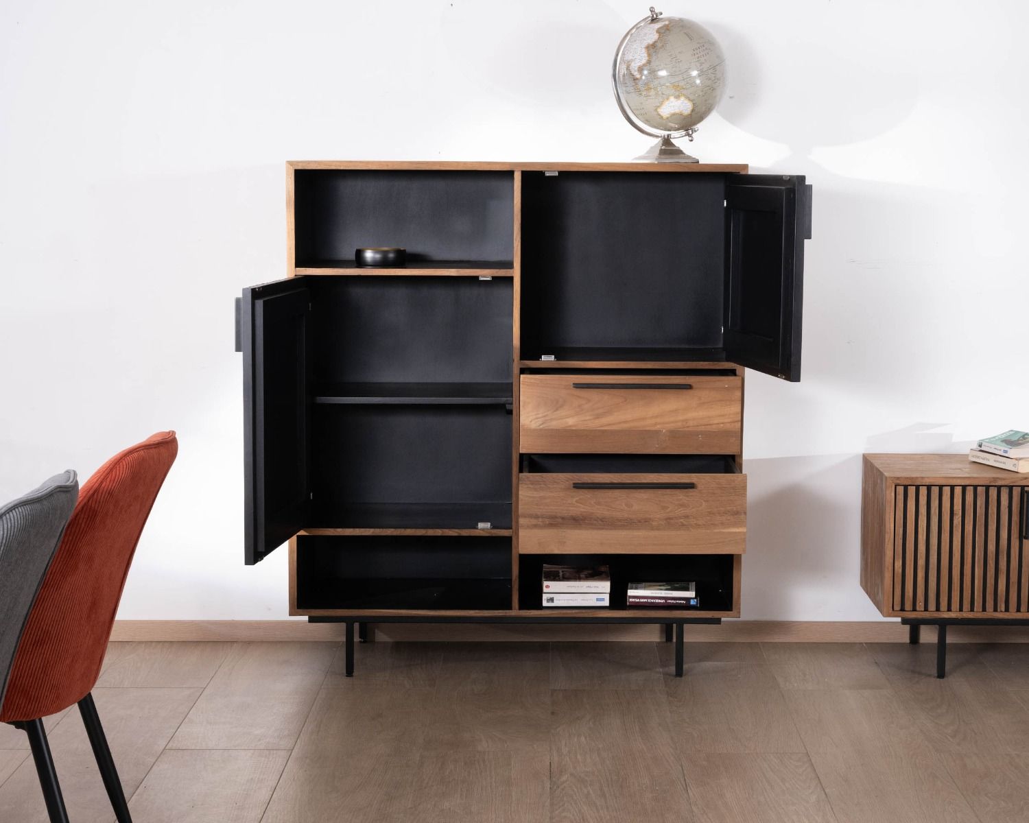 Armadio per porcellane in teak recuperato in stile retrò "Opland