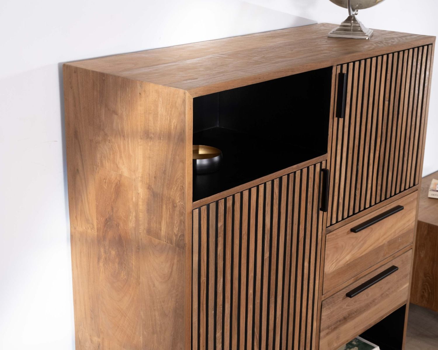 Armadio per porcellane in teak recuperato in stile retrò "Opland