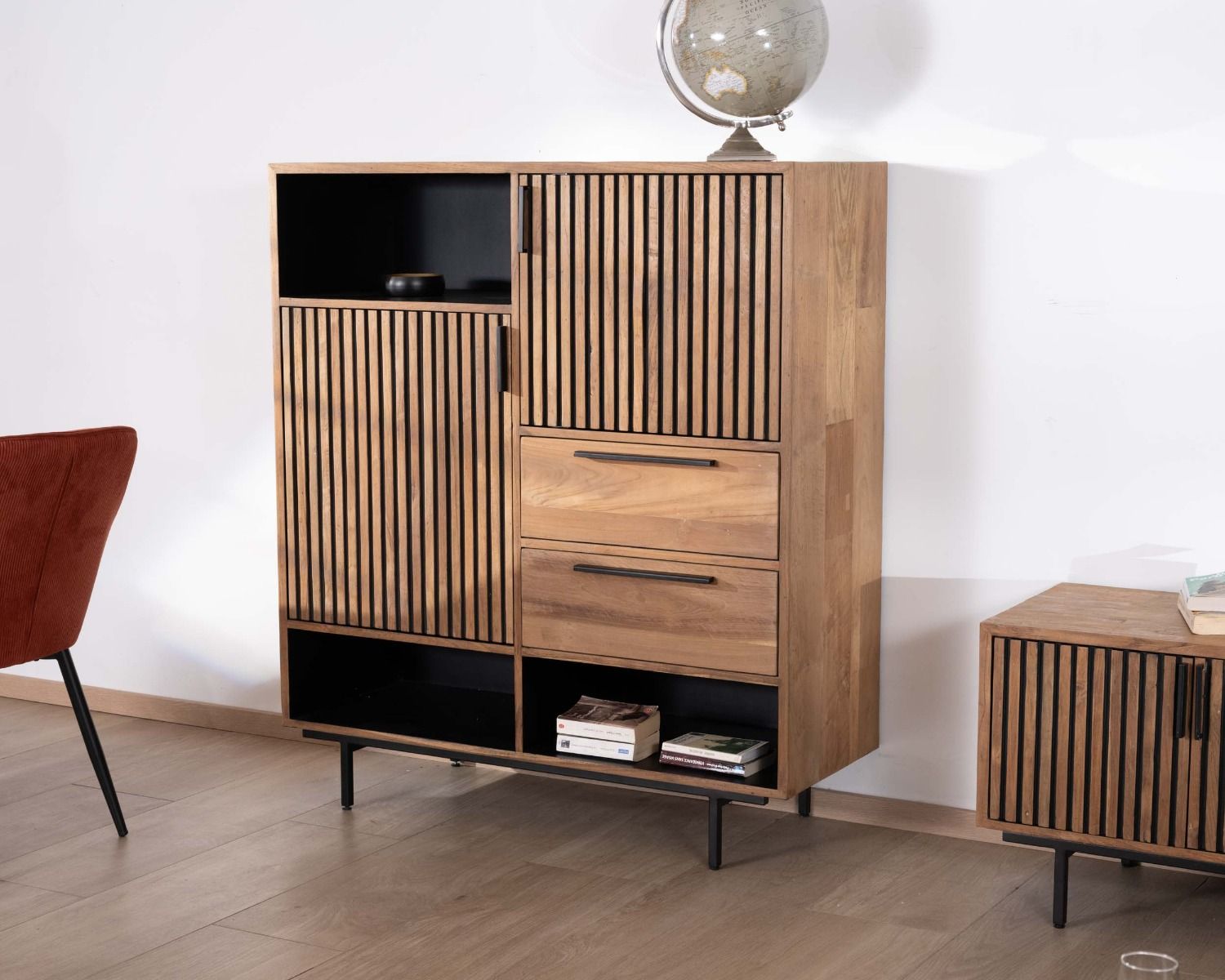 Armadio per porcellane in teak recuperato in stile retrò "Opland