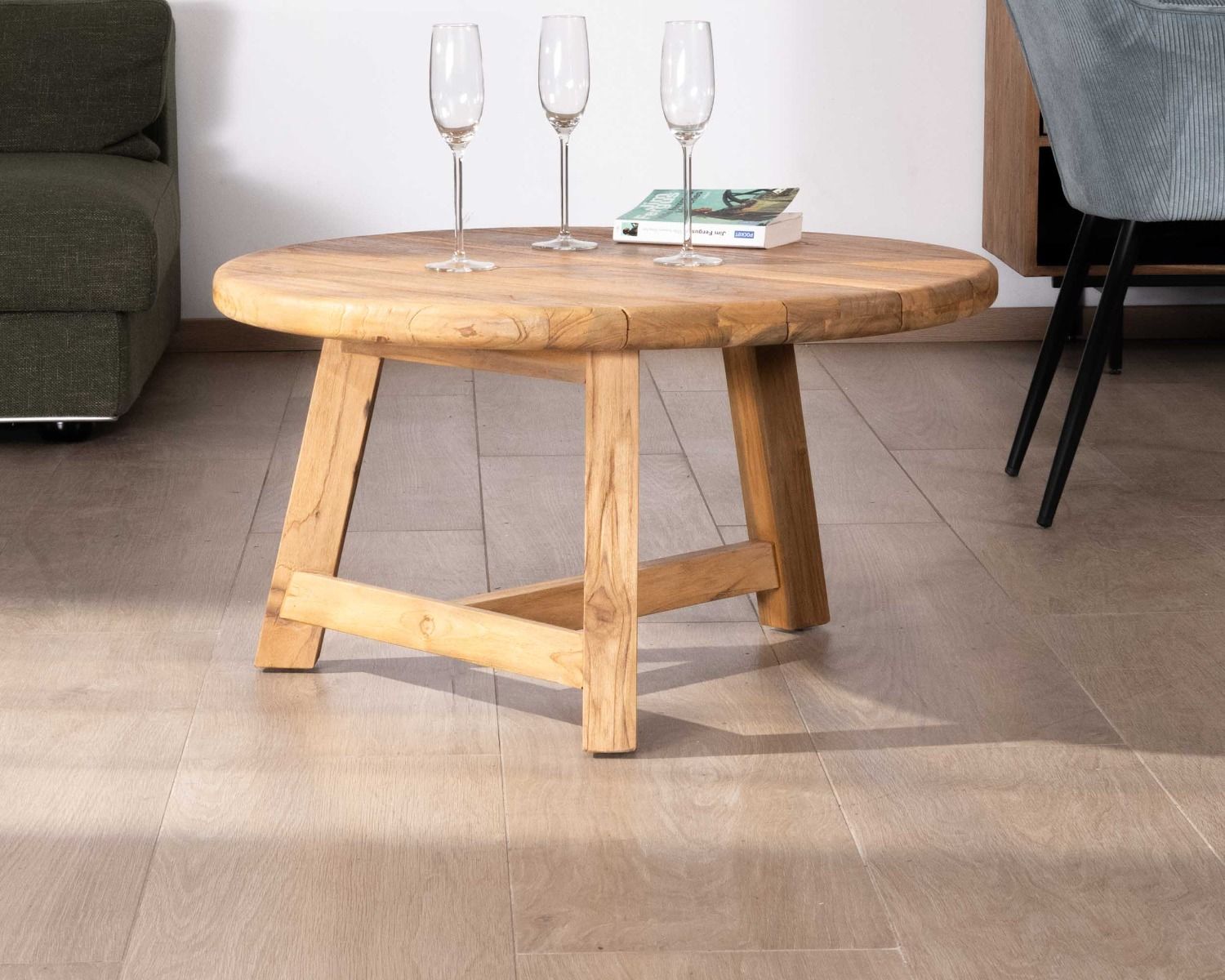 Tavolino rotondo "Meedow" in legno di teak recuperato