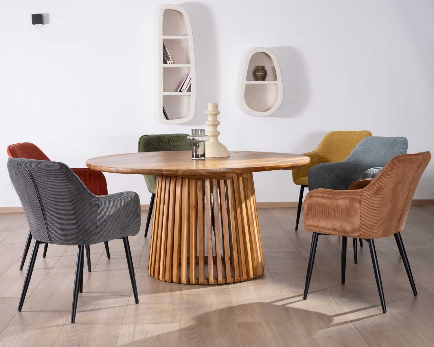 Tavolo rotondo in teak "Dutipi" con gamba centrale rotonda 150 cm