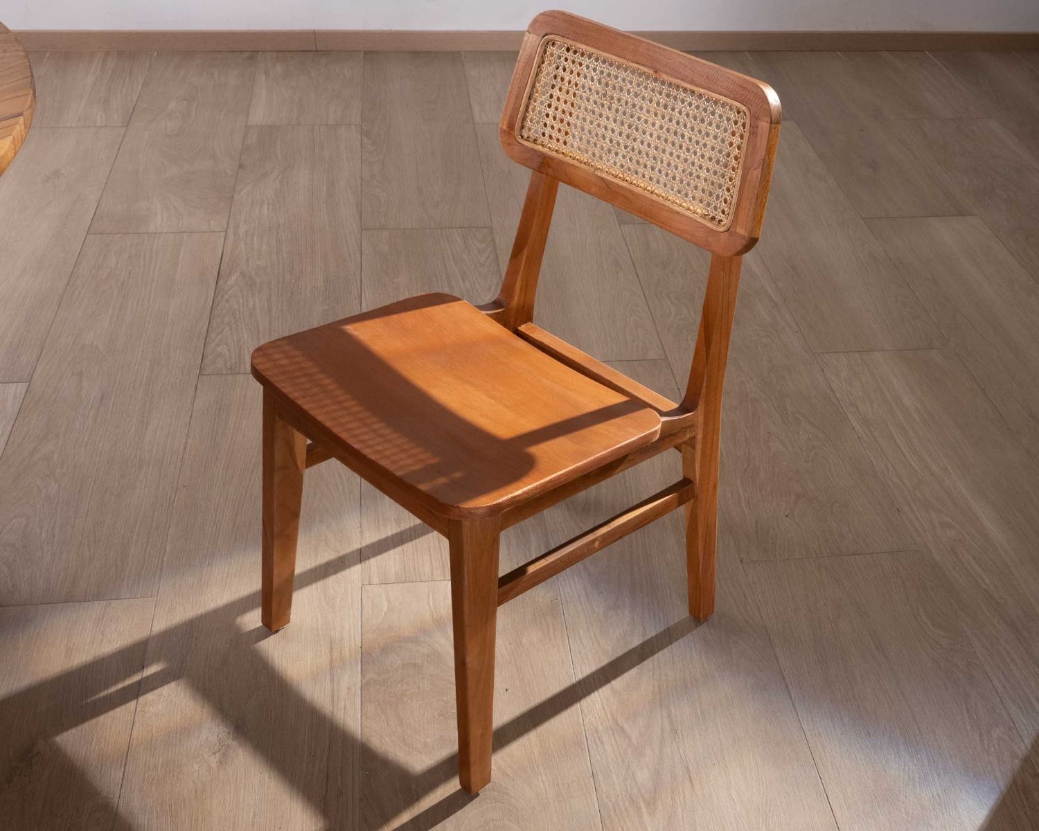 Set di 2 sedie da pranzo "Natsu" in teak con schienale in canna