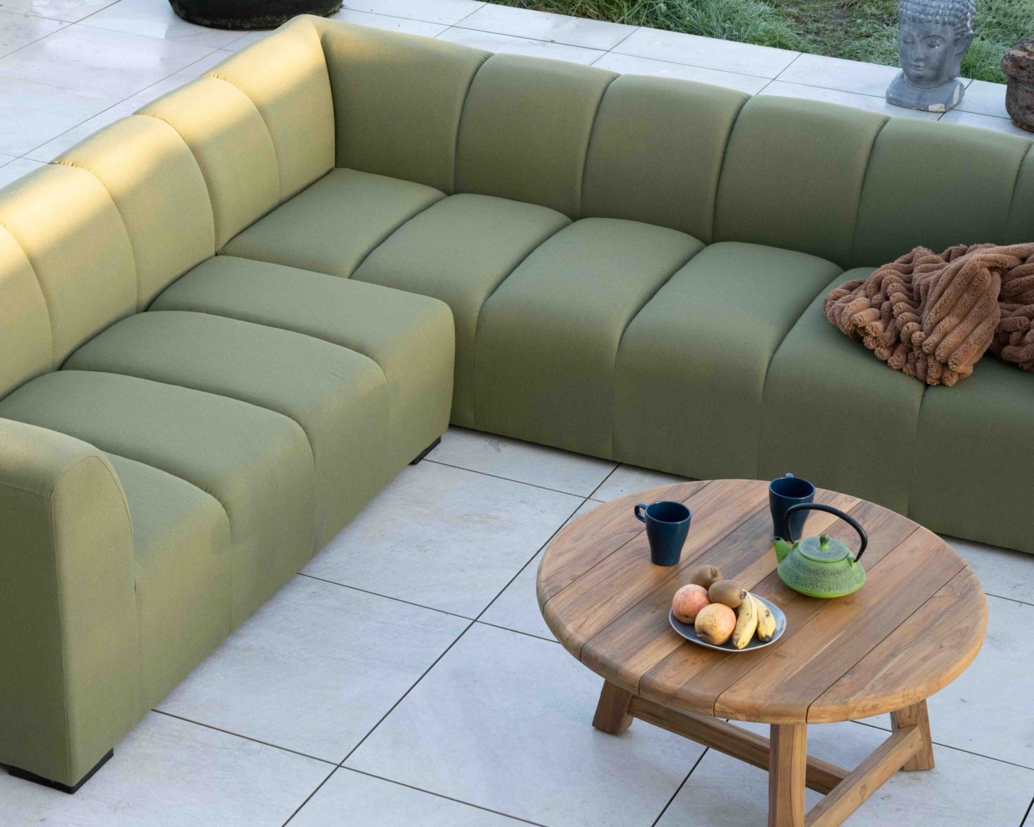 Tavolino rotondo "Meedow" in legno di teak recuperato