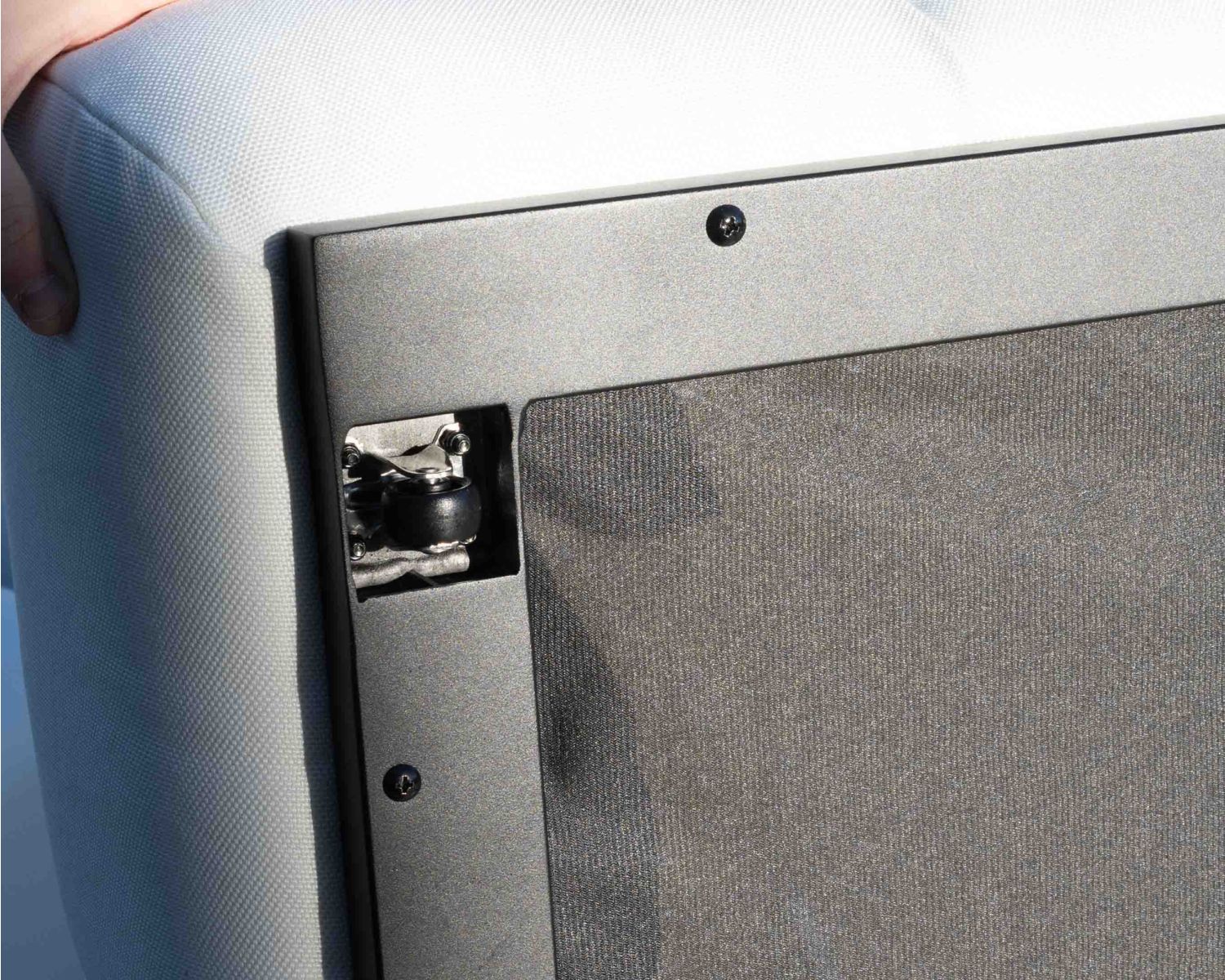 Lettino in tessuto Sunbrella grigio chiaro e scuro "Lazy Beach"