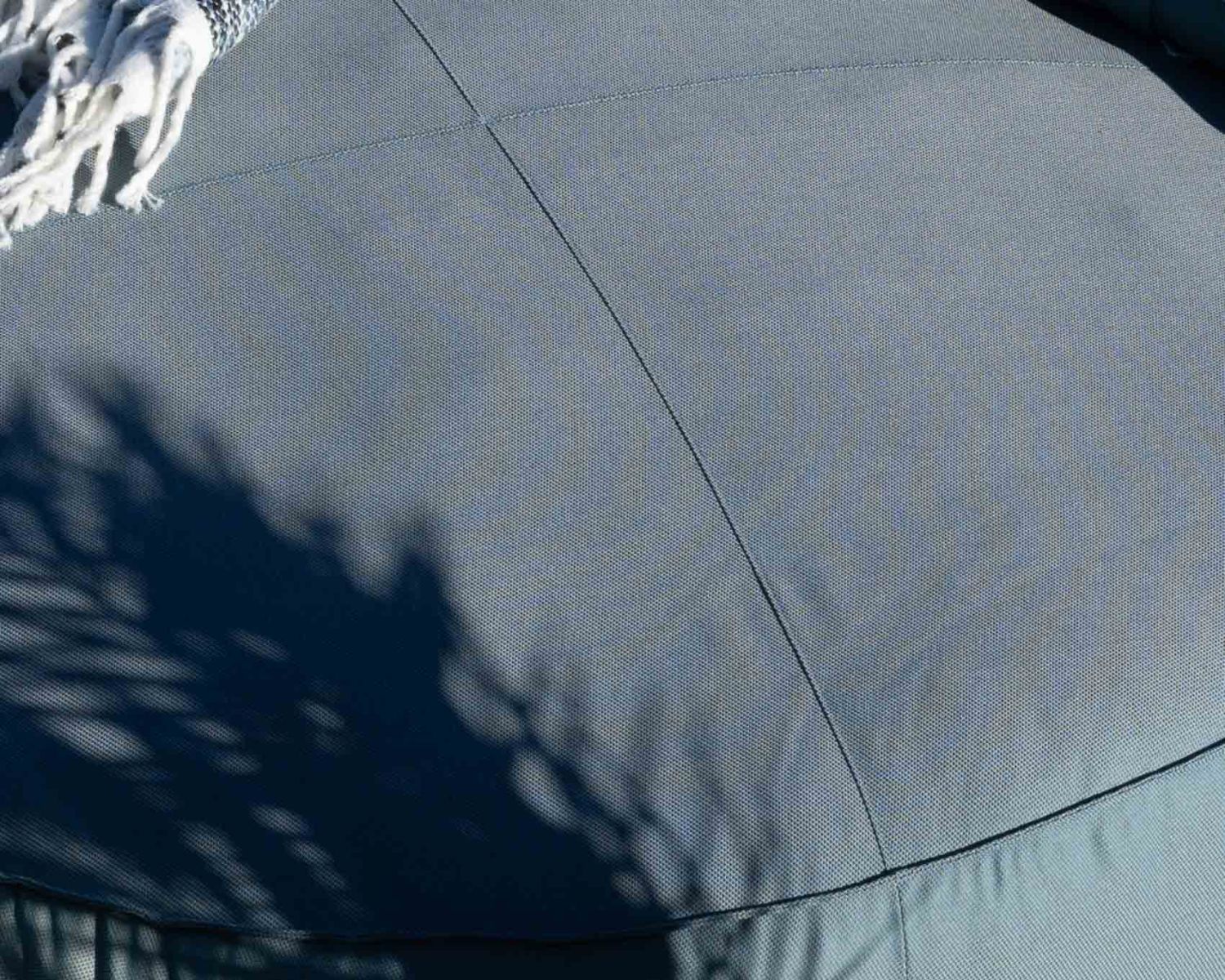 Lettino morbido "Saint Tropez" di 1m80 di diametro in tessuto turchese