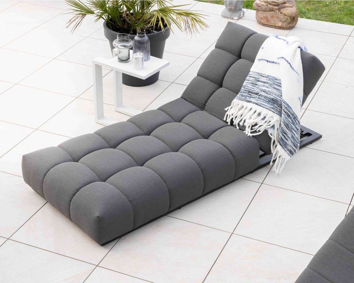 Chaise longue "Lazy Beach" di alta gamma in tessuto Sunbrella grigio scuro