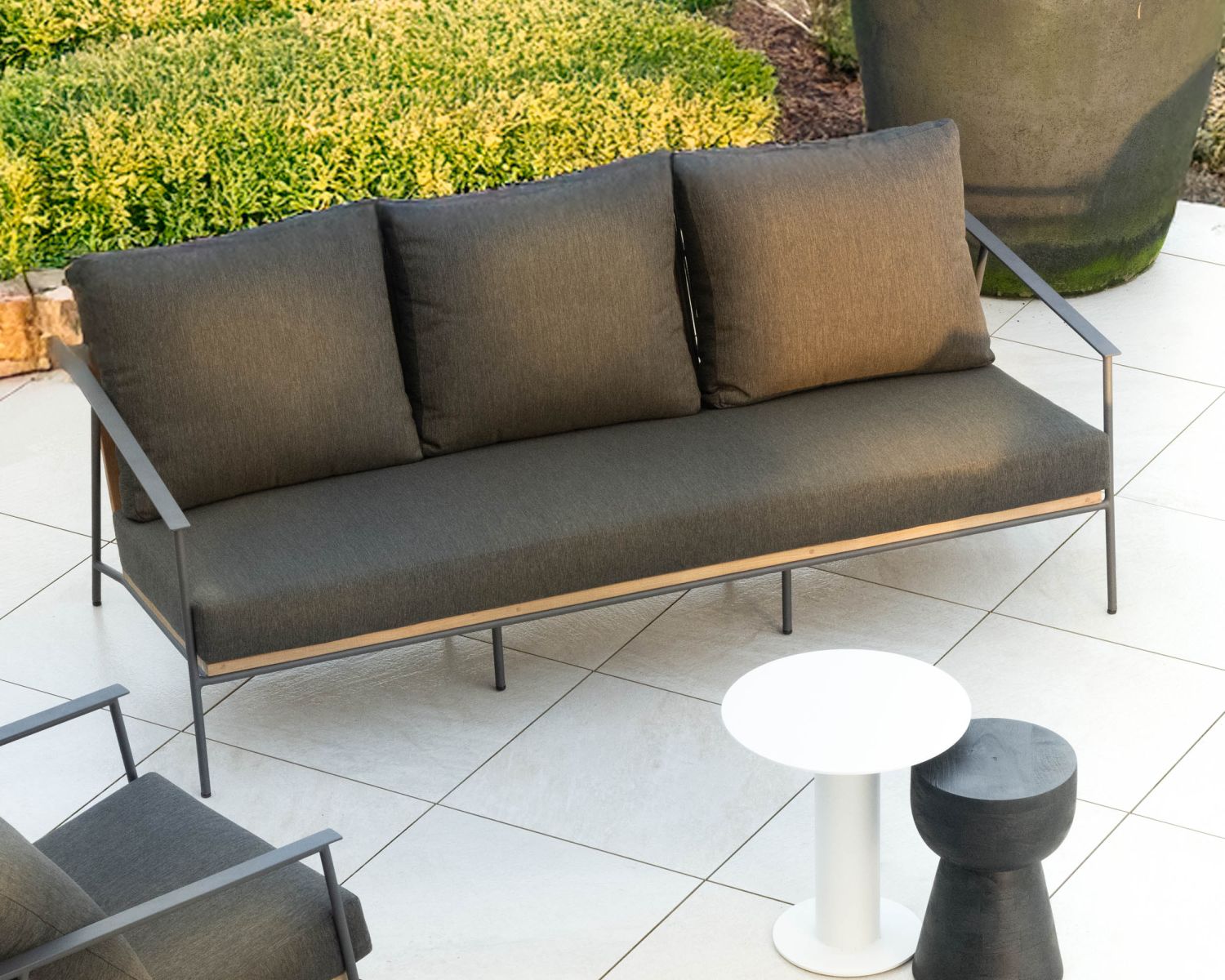 Set di 3 pezzi da giardino "Hélios" in alluminio, teak e tessuto speciale per esterni grigio scuro