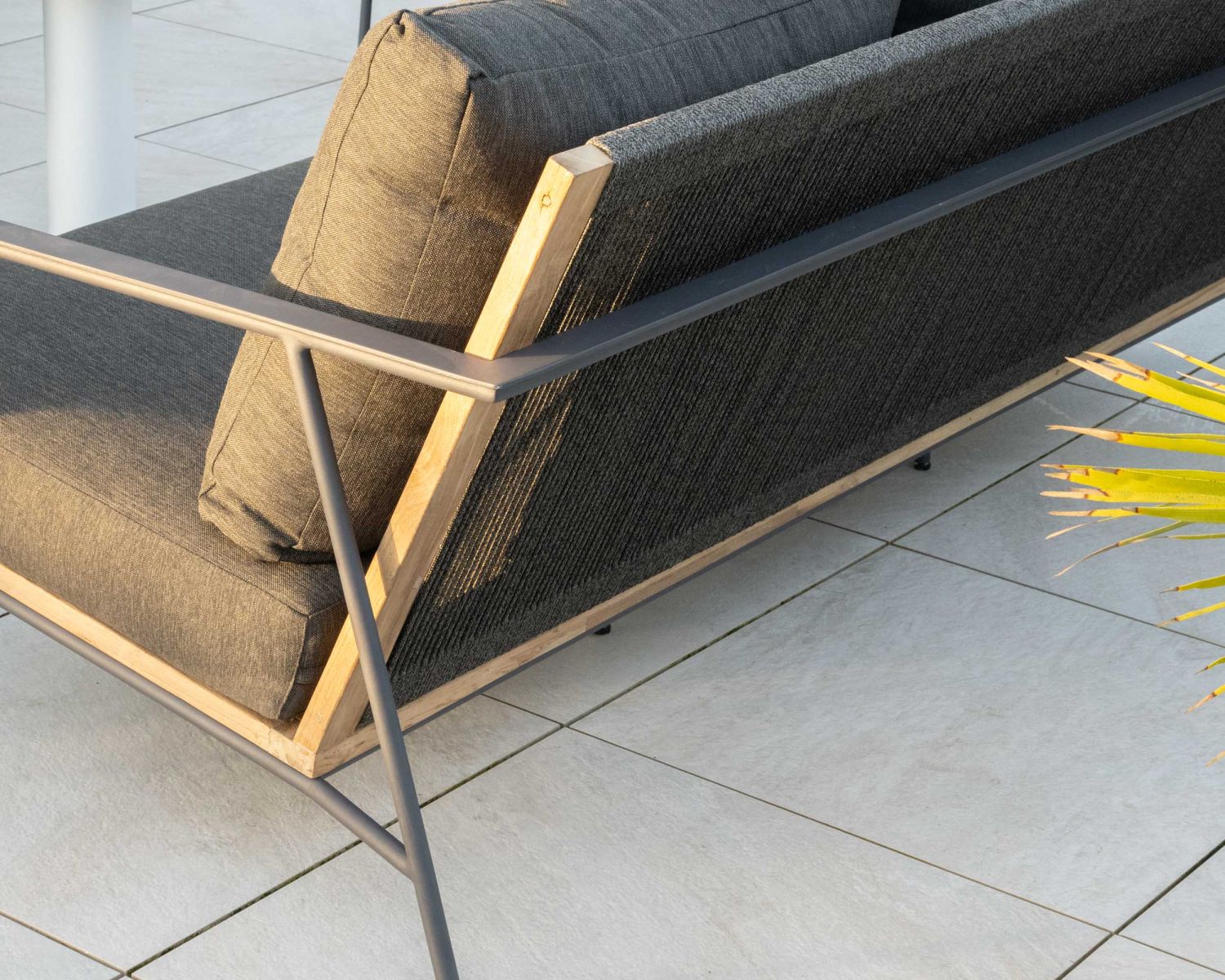 Set di 3 pezzi da giardino "Hélios" in alluminio, teak e tessuto speciale per esterni grigio scuro