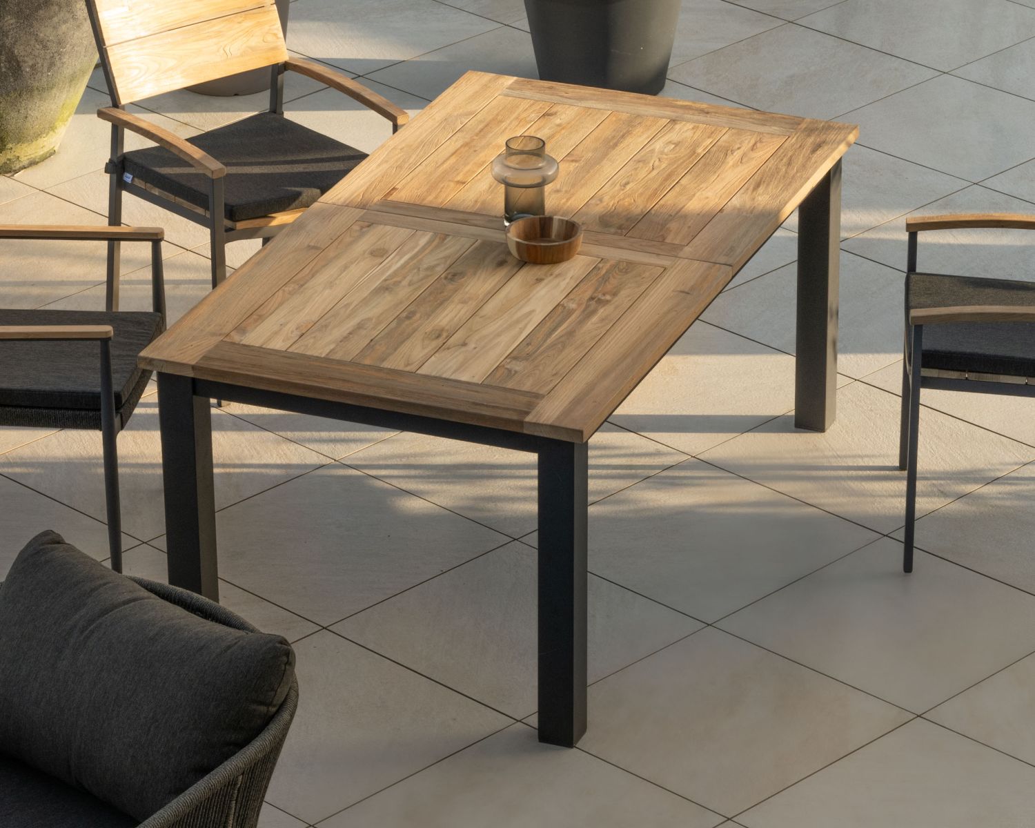 Tavolo da giardino da 180 a 240 cm con prolunga centrale "Ozone" in teak e alluminio