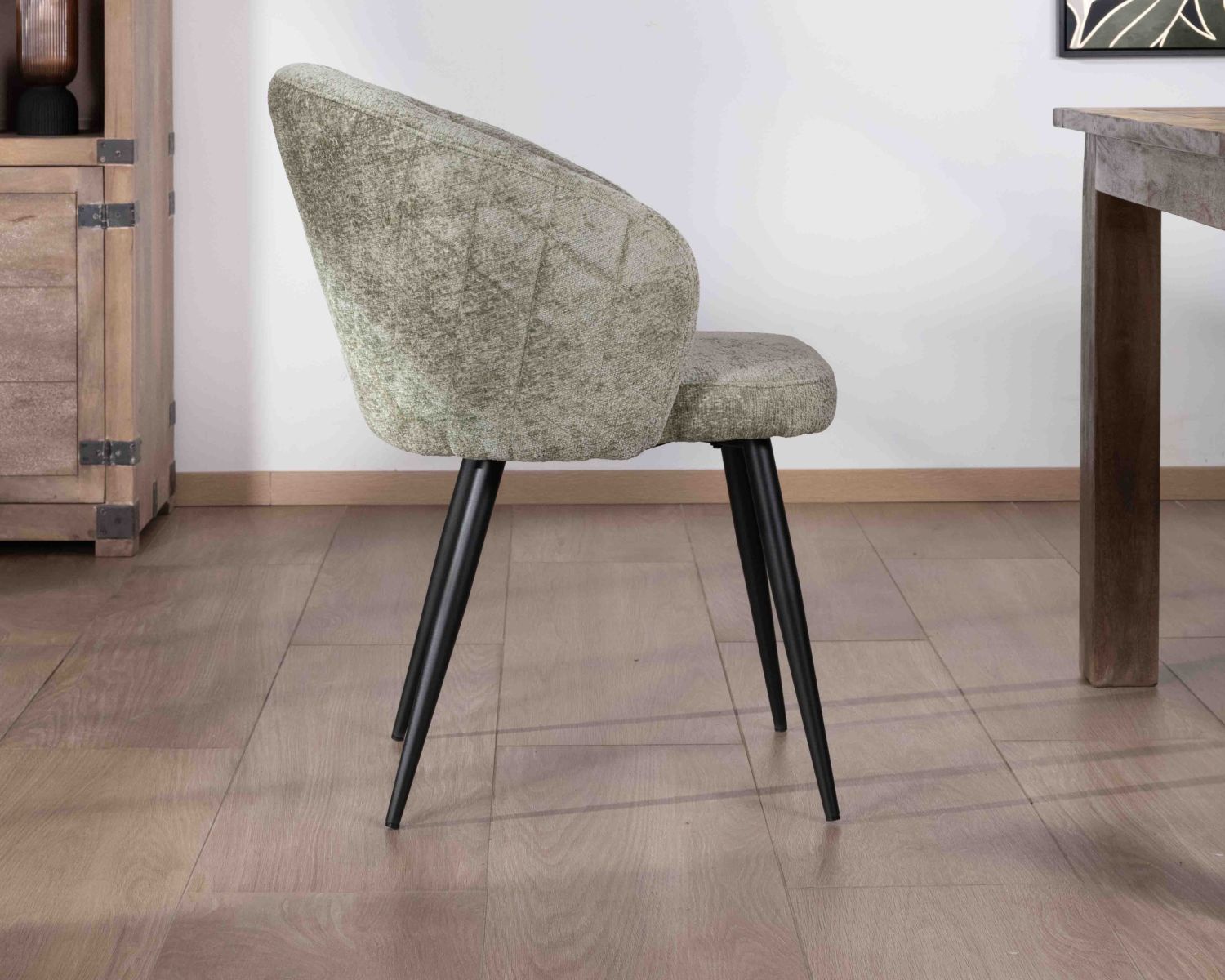 Set di 2 sedie contemporanee avvolgenti in tessuto bouclé "Kandy" verde