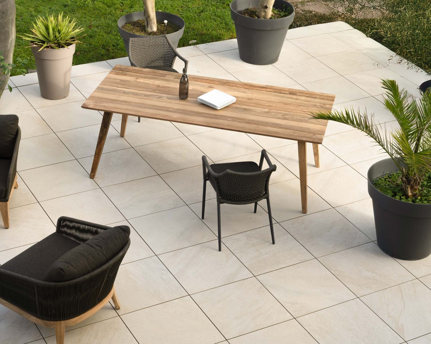 220x100 cm Tavolo da pranzo per esterni "Tuléo" in teak riciclato, design puro