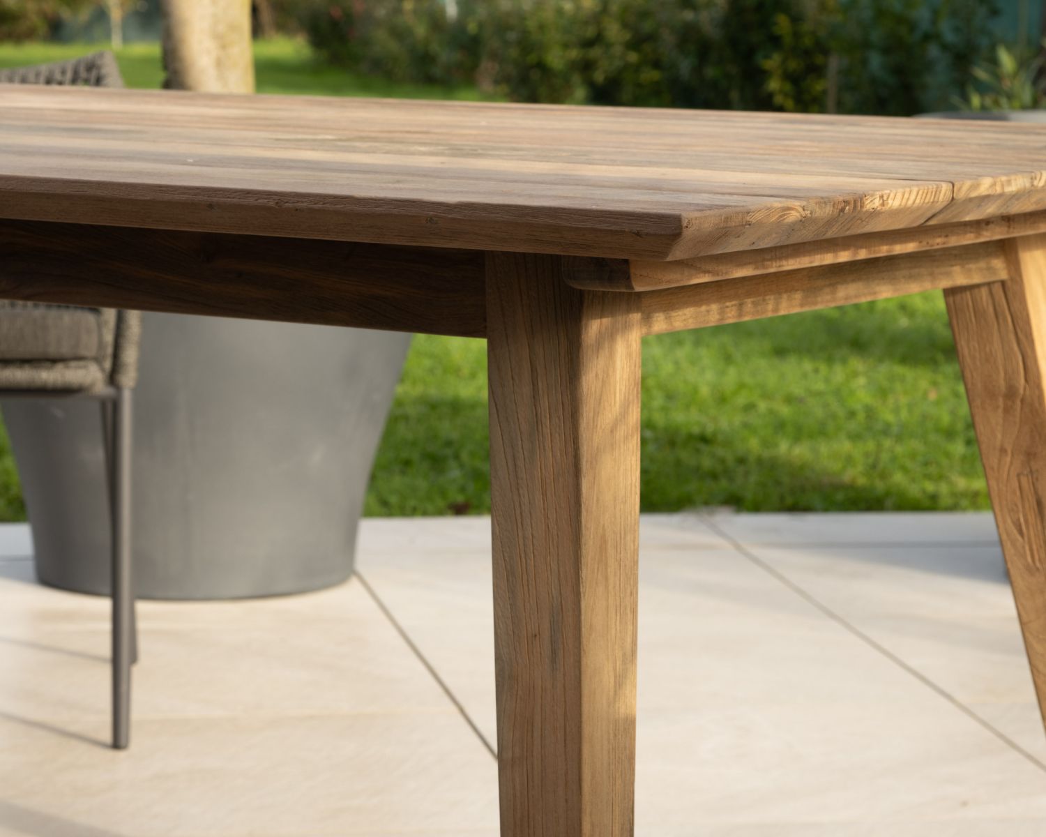 220x100 cm Tavolo da pranzo per esterni "Tuléo" in teak riciclato, design puro