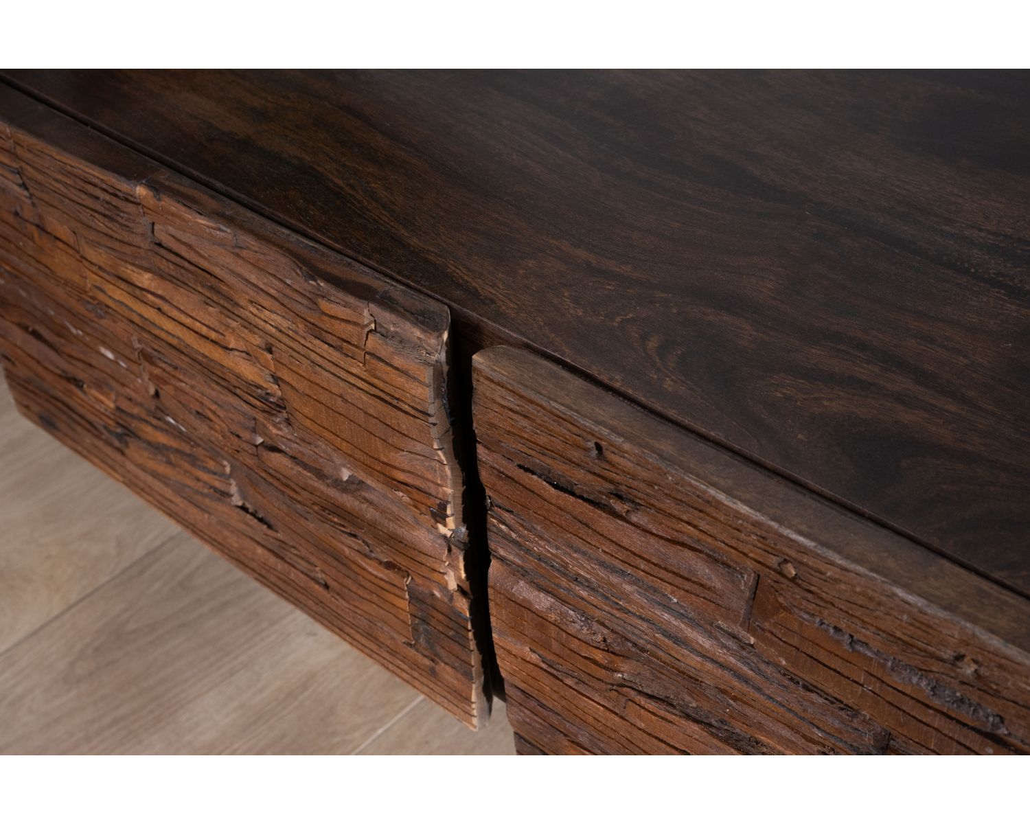 Panchina TV "Crescendo" in legno riciclato e gambe in metallo, 200 cm