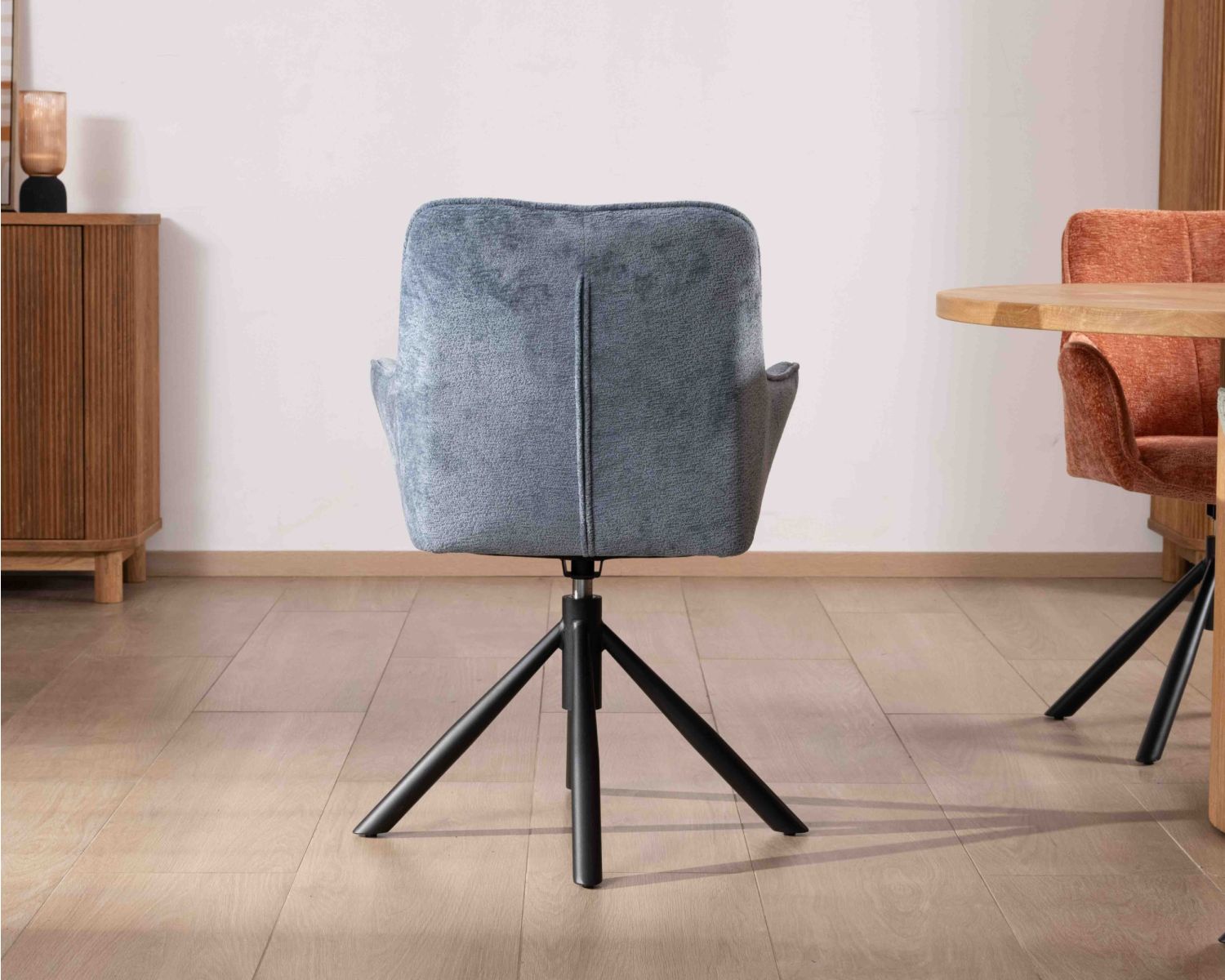 Set di 2 sedie girevoli in tessuto blu con gambe "Ewing" in metallo