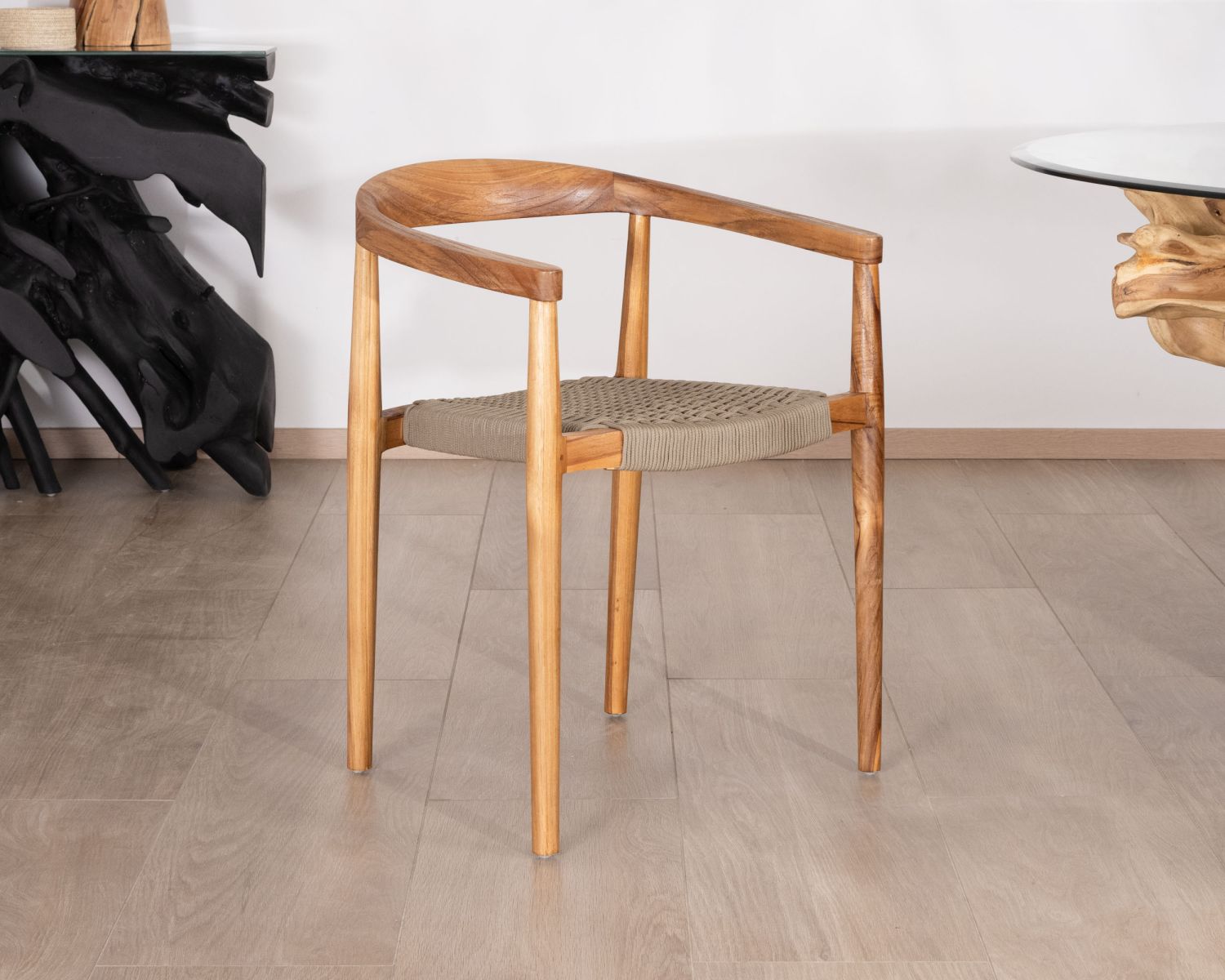 Set di 4 sedie "Tiska" in legno con seduta intrecciata color tortora