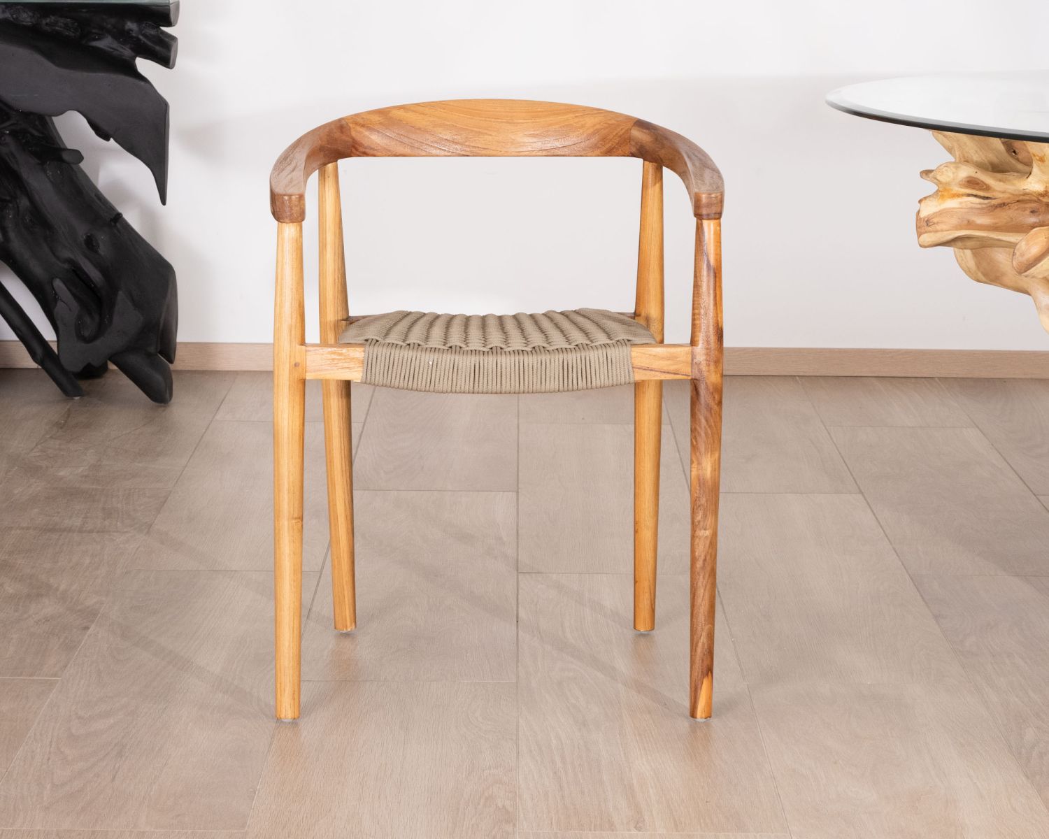 Set di 4 sedie "Tiska" in legno con seduta intrecciata color tortora