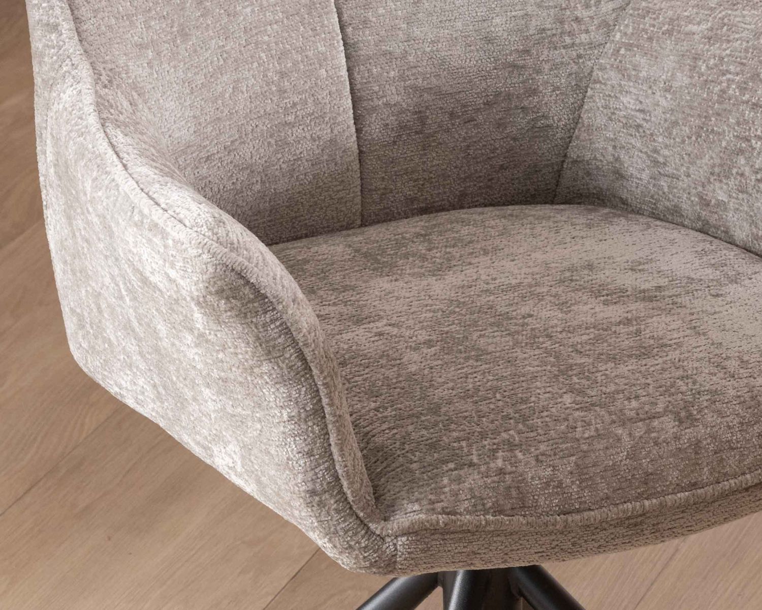 Set di 2 sedie girevoli "Ewing" in tessuto grigio chiaro e gambe in metallo