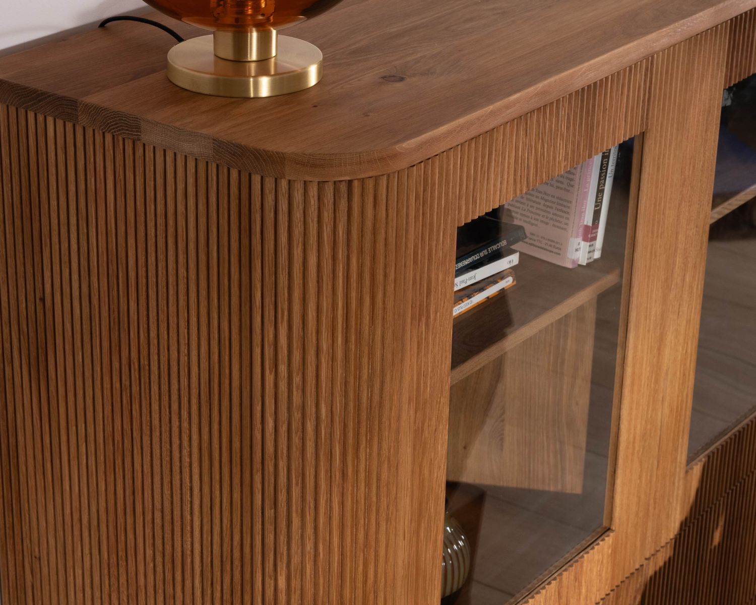 Cassettiera con frontali scanalati in stile retrò in rovere oliato "Winton"