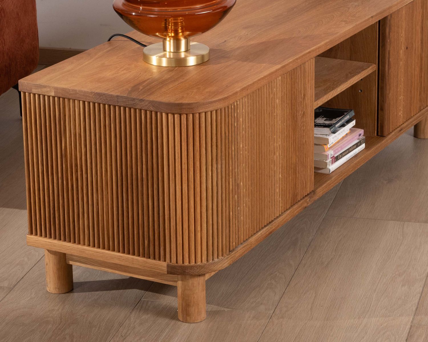 Mobile TV a 2 ante "Winton" da 150 cm in rovere oliato, stile retrò