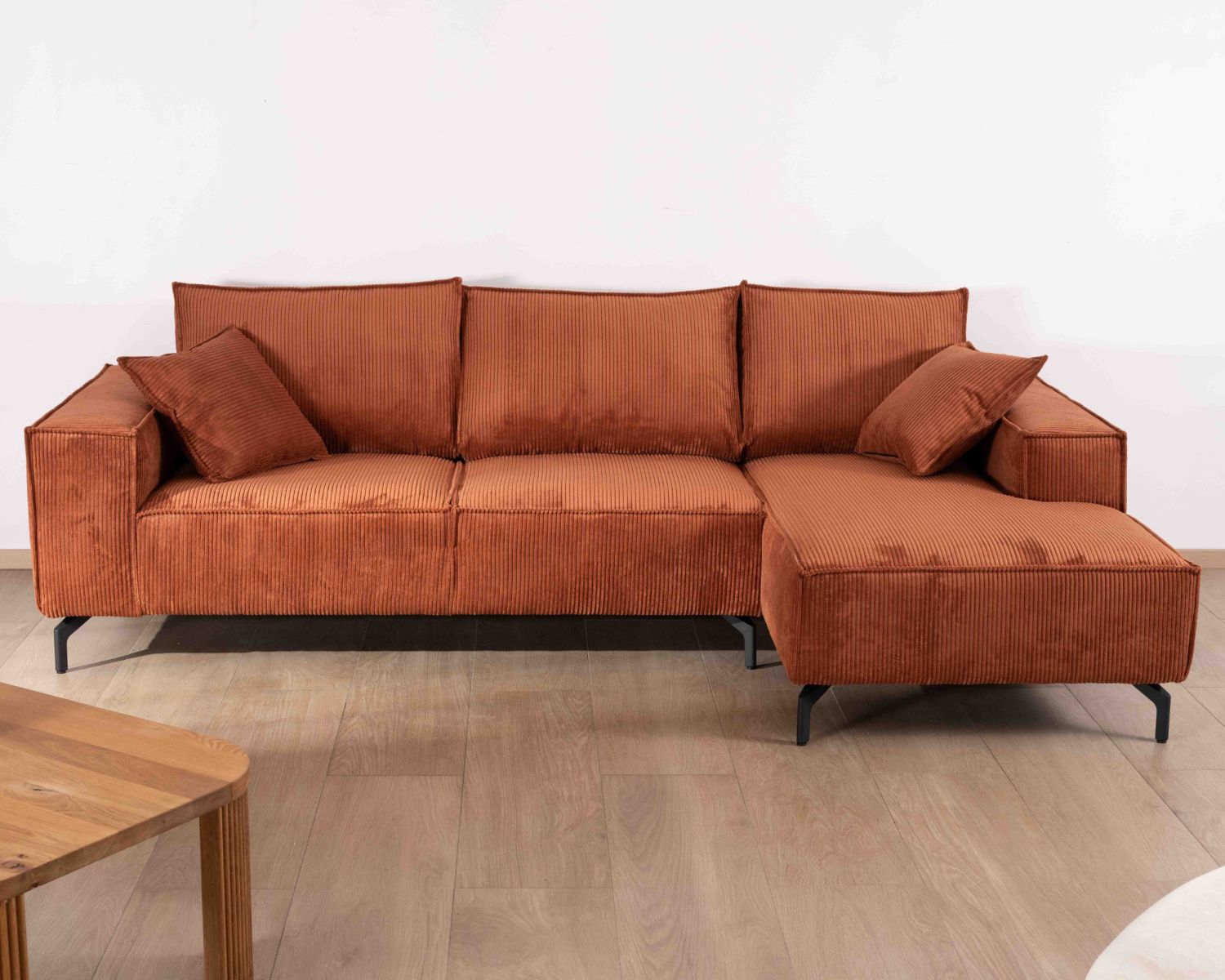 Divano angolare in velluto a coste con meridienne "Pueblo" in una scelta di sensi e di colori