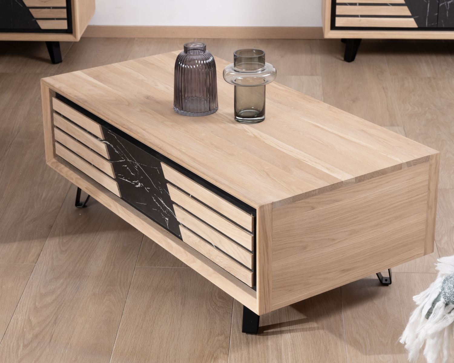 Tavolino rettangolare a 1 cassetto in rovere sbiancato con frontale effetto marmo "Storia"