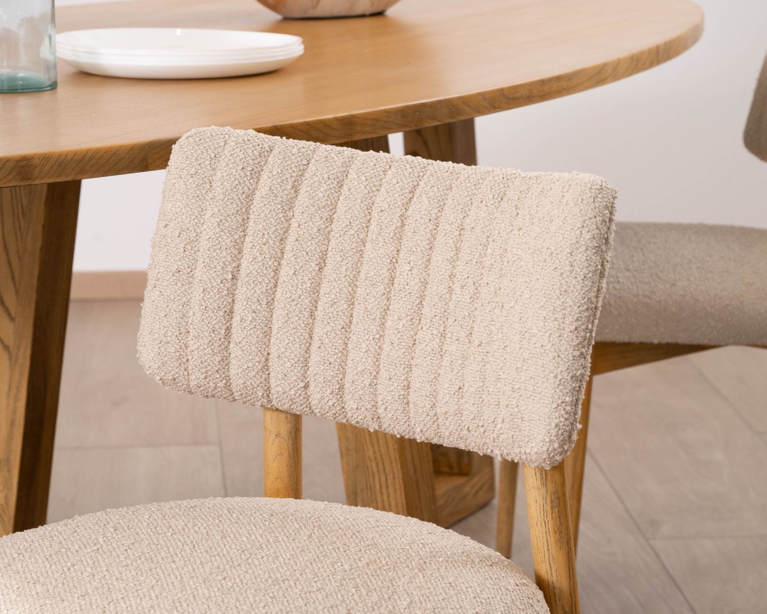 Set di 2 sedie in stile scandinavo "Isadora" in frassino naturale e tessuto beige