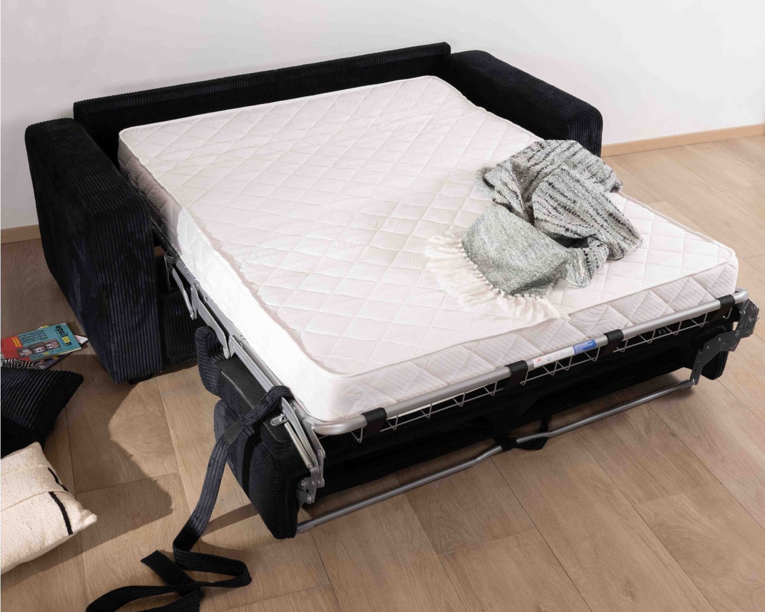 Divano letto comfort "Torken" in velluto a coste antracite 140x190cm