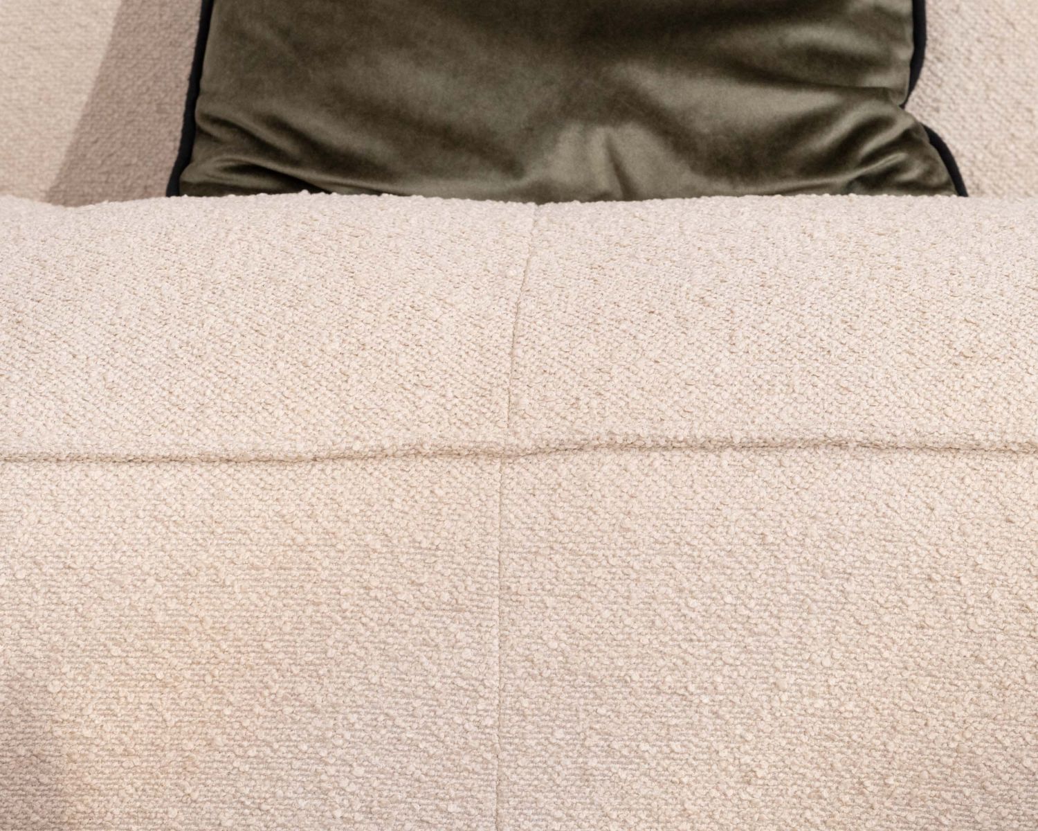 Divano angolare modulare "Alcazar" in tessuto bouclette beige