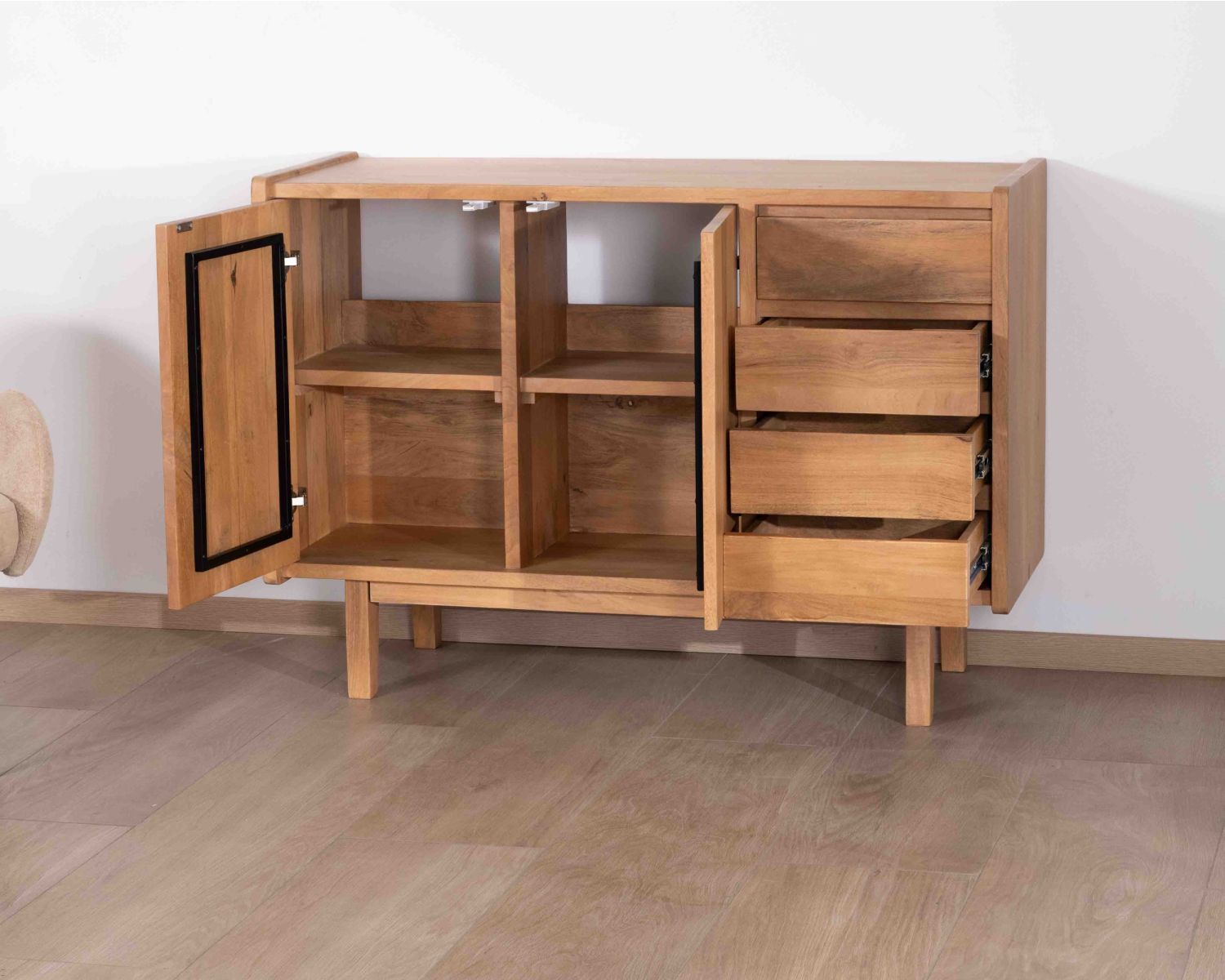 Mobiletto da 120 cm "Kahiko" con ante e cassetti in legno di mango tinto rovere chiaro