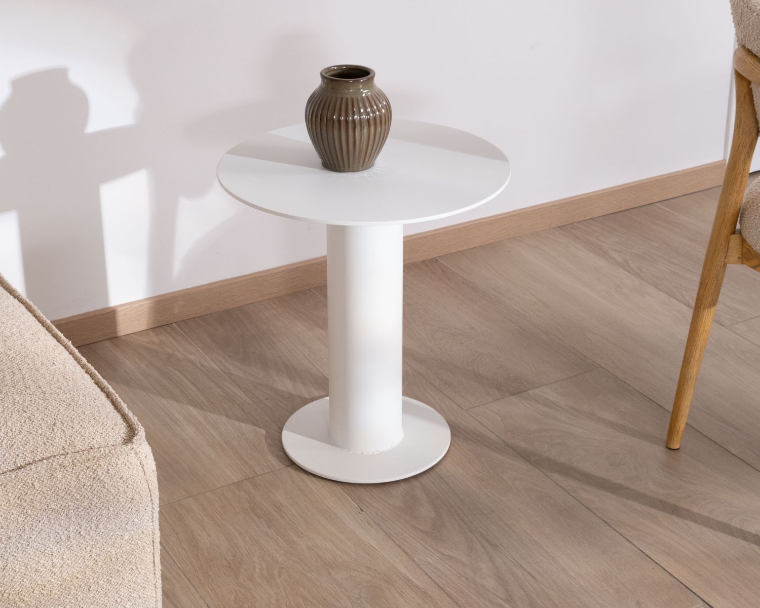 Tavolino rotondo da esterno in alluminio bianco "Nusa Pedina", diametro 45 cm