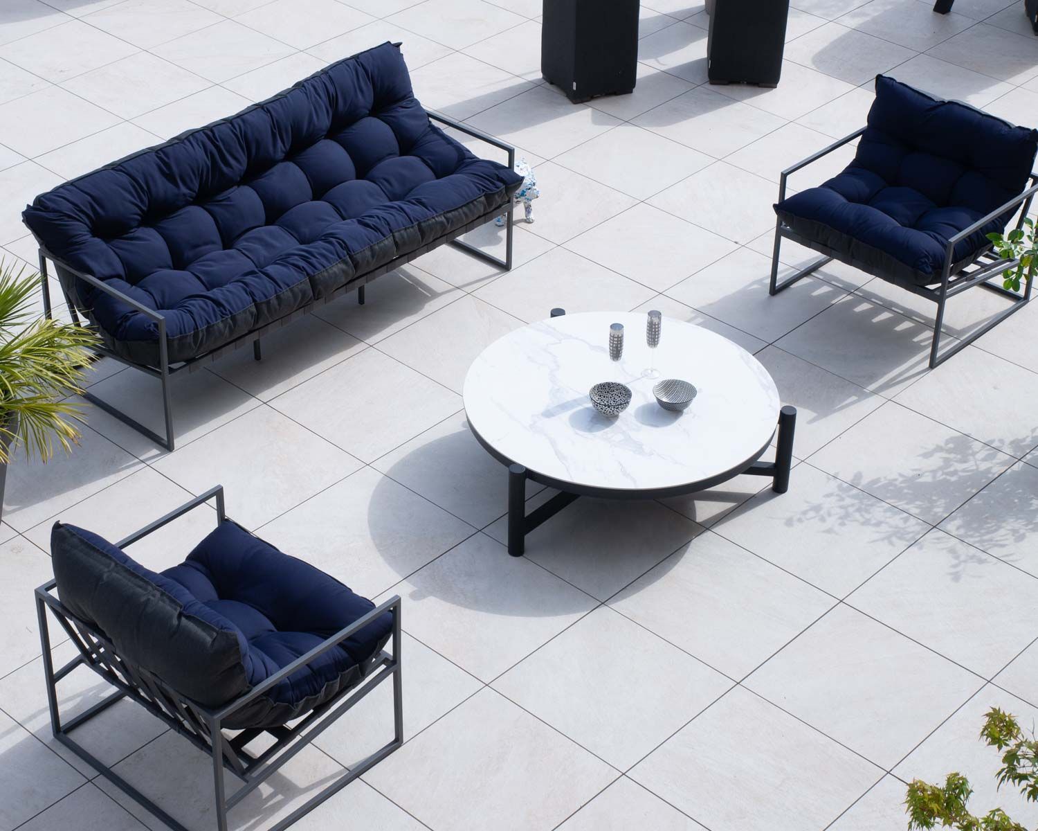 Poltrona da giardino chic e confortevole "Maluku Island" in alluminio blu scuro e grigio