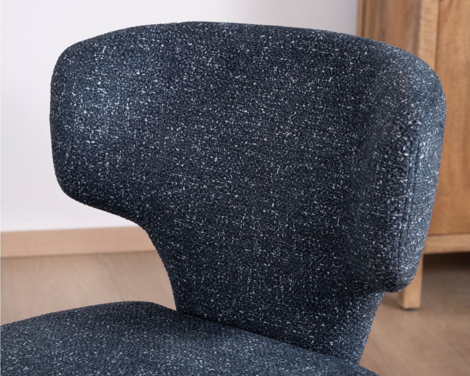 Set di 2 sedie da pranzo scultoree "Milano" in tessuto blu scuro