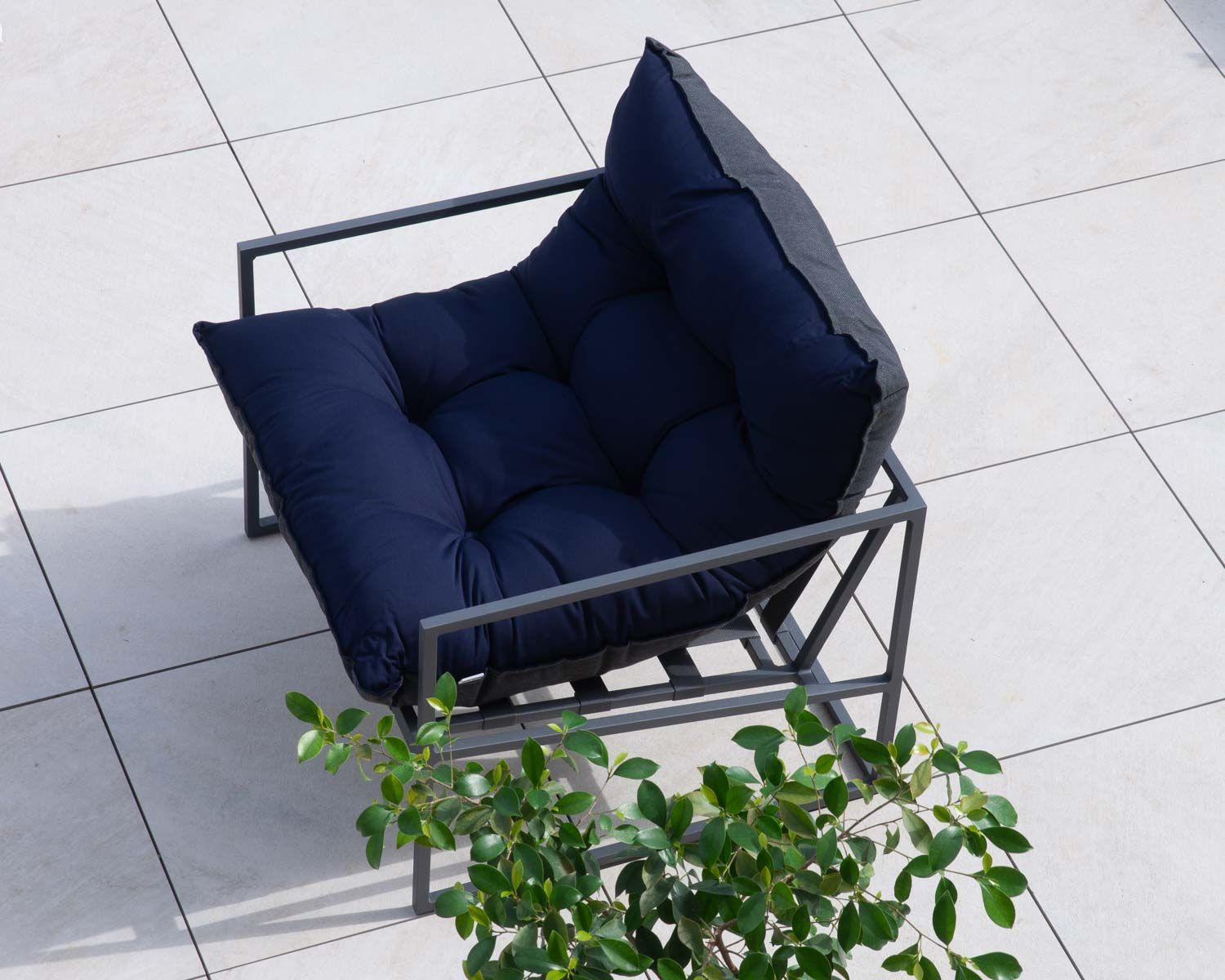 Poltrona da giardino chic e confortevole "Maluku Island" in alluminio blu scuro e grigio