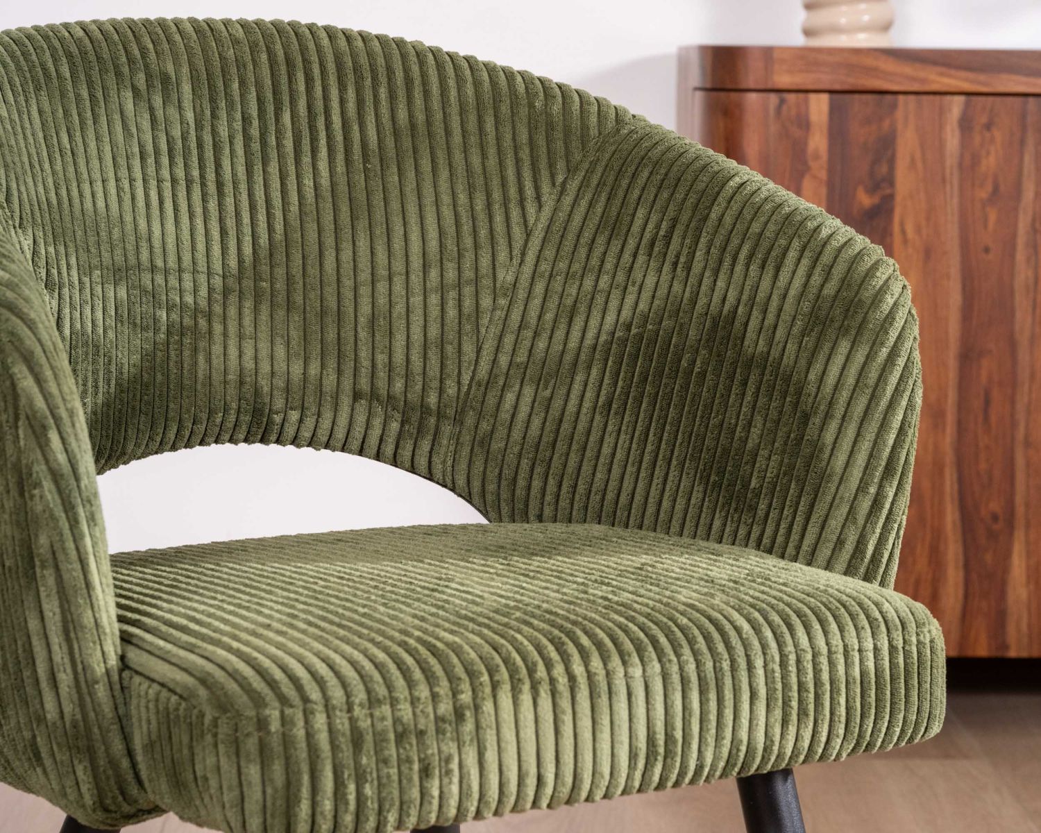 Set di 2 sedie da pranzo "Sonate" in velluto a coste color kaki con gambe in metallo