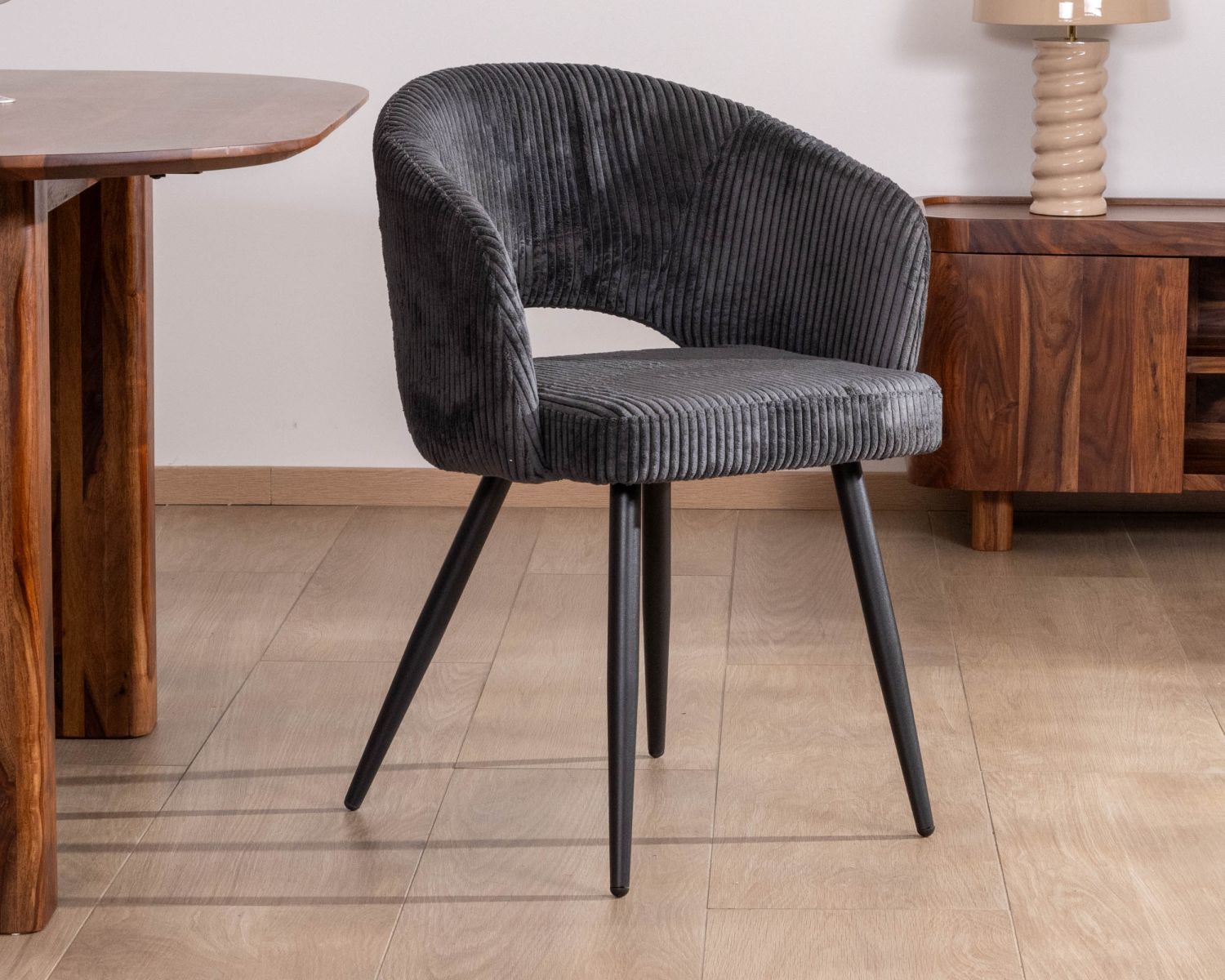 Set di 2 sedie da pranzo "Sonate" in velluto a coste vintage antracite con gambe in metallo nero