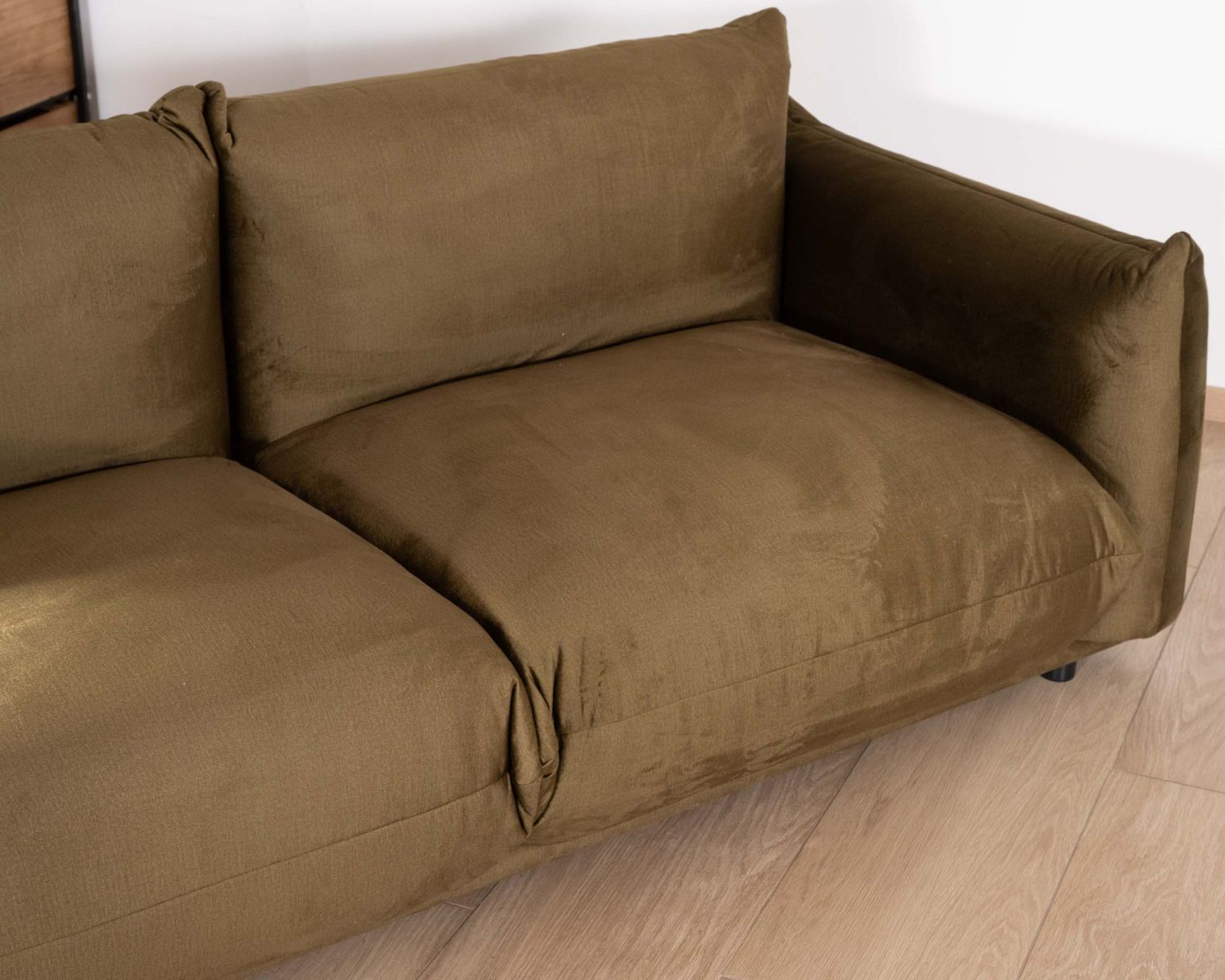 Divano a 3 posti "Moon" in morbido tessuto verde kaki