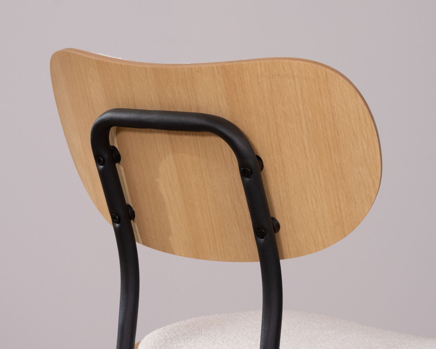 Set di 4 sedie da pranzo retrò "Lino", tessuto grigio e seduta in legno