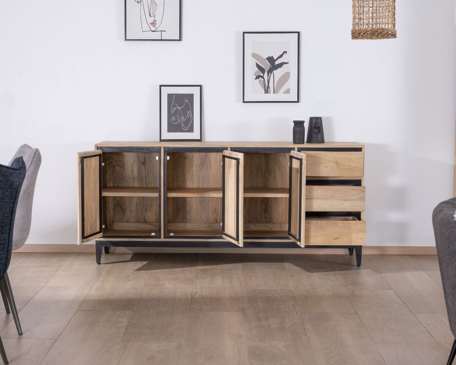 Credenza bicolore pura in legno di mango naturale e nero 180 cm "Bocca" 3 ante e cassetti
