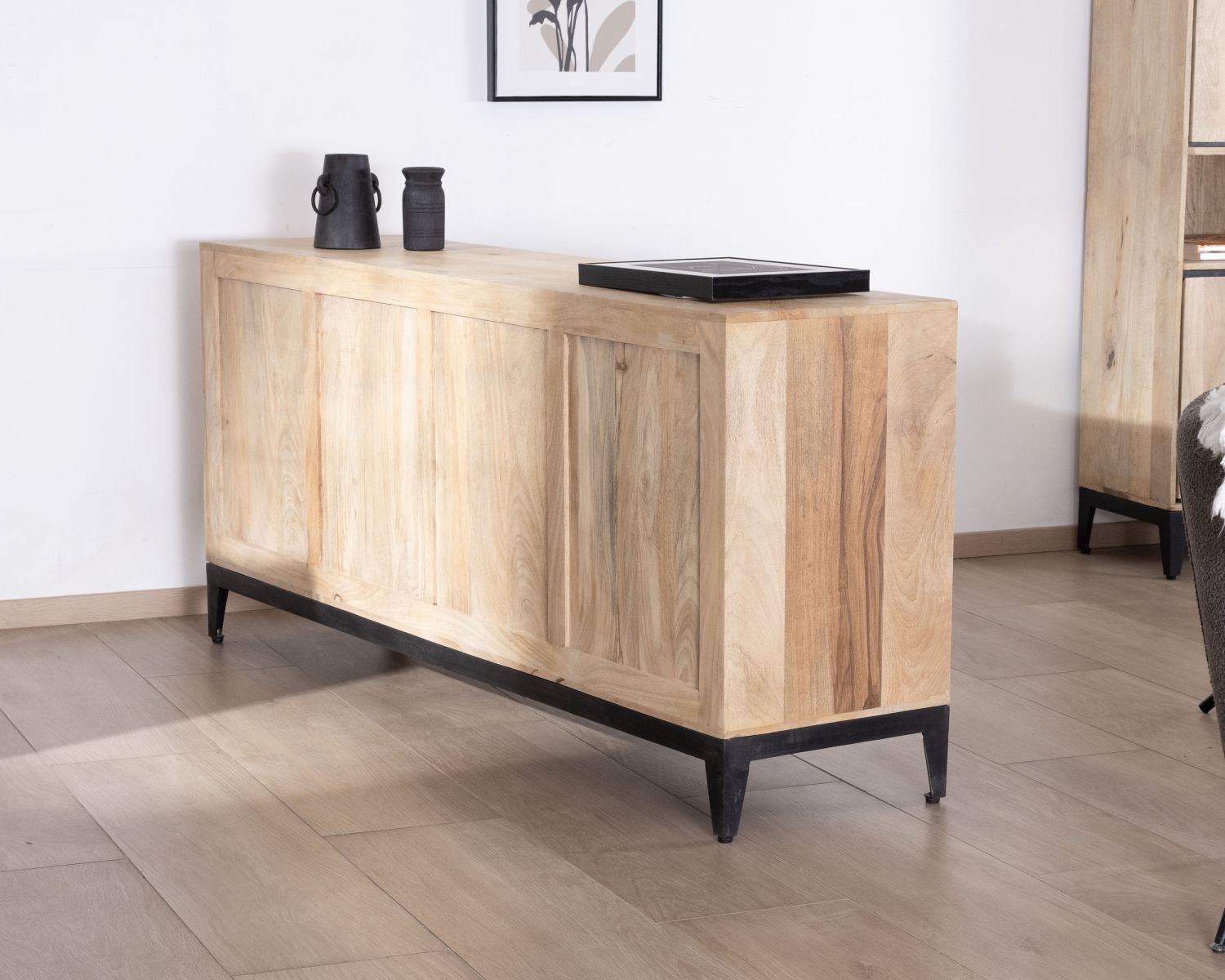 Credenza bicolore pura in legno di mango naturale e nero 180 cm "Bocca" 3 ante e cassetti