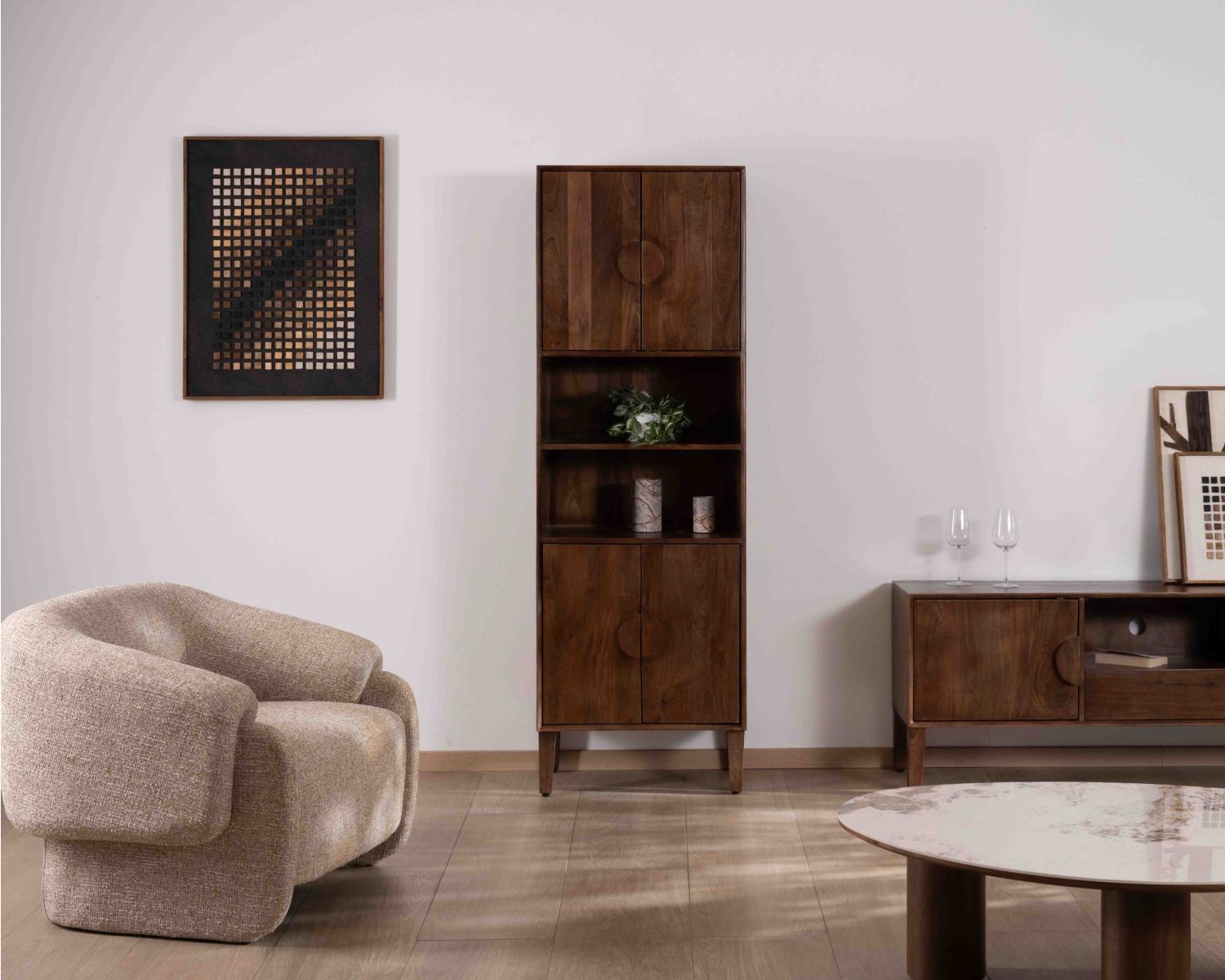 Colonna portaoggetti da 60 cm in massello di mango scuro "Kaldo" Spirito del Medioevo