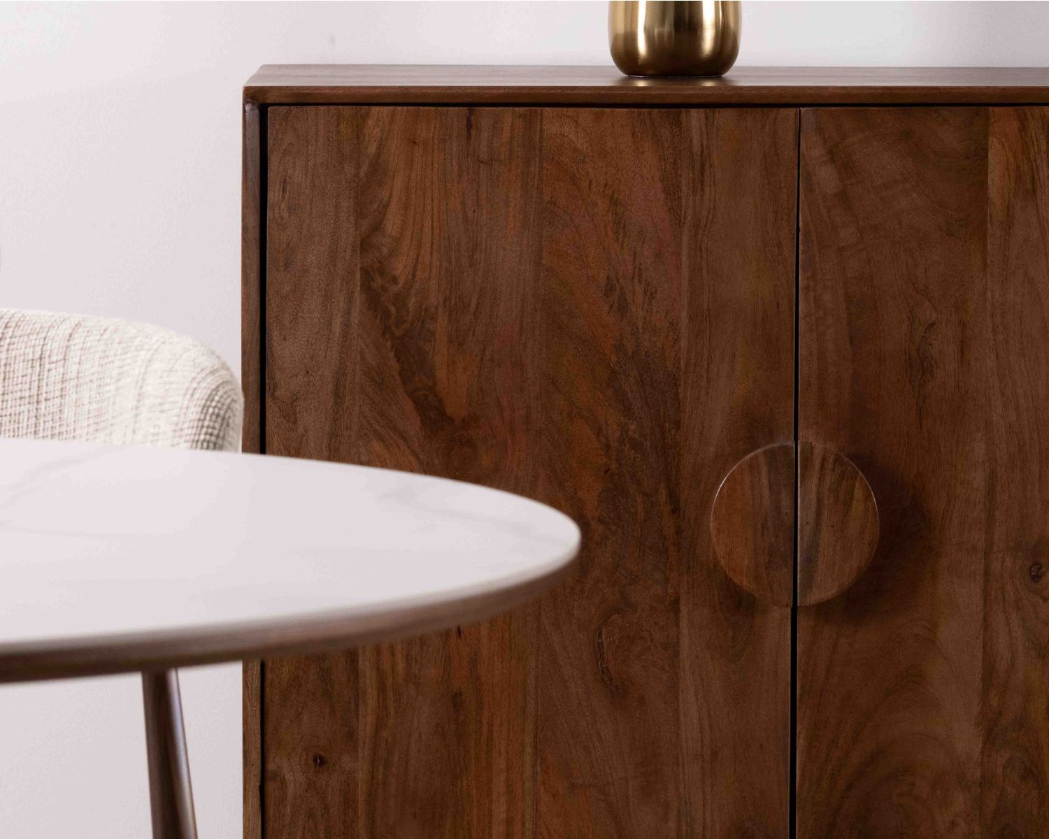 Credenza retrò a 4 ante in legno massiccio di mango scuro 180 cm "Kaldo" stile metà secolo