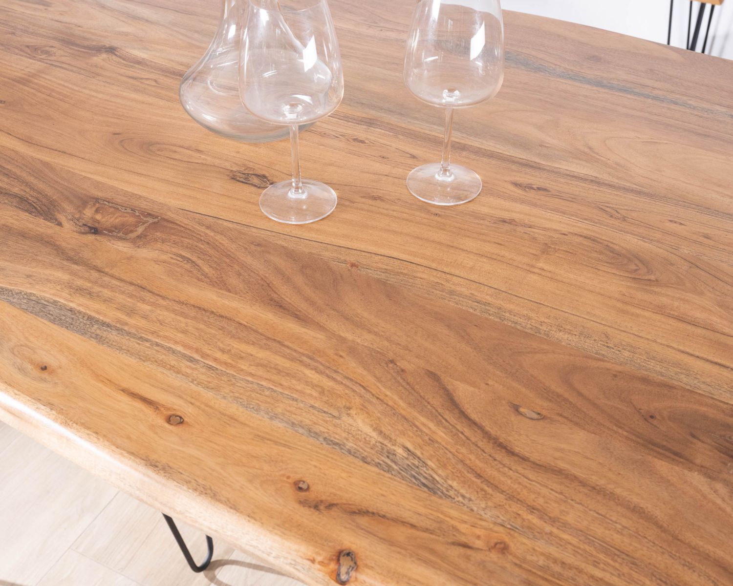 Tavolo da pranzo Wendy" 160 cm in acacia con gambe in metallo