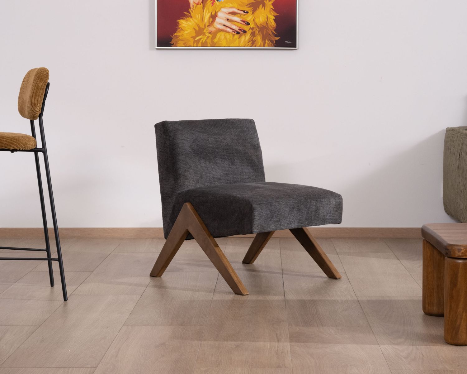 Poltrona "Tolga" in stile retrò antracite con gambe a boomerang