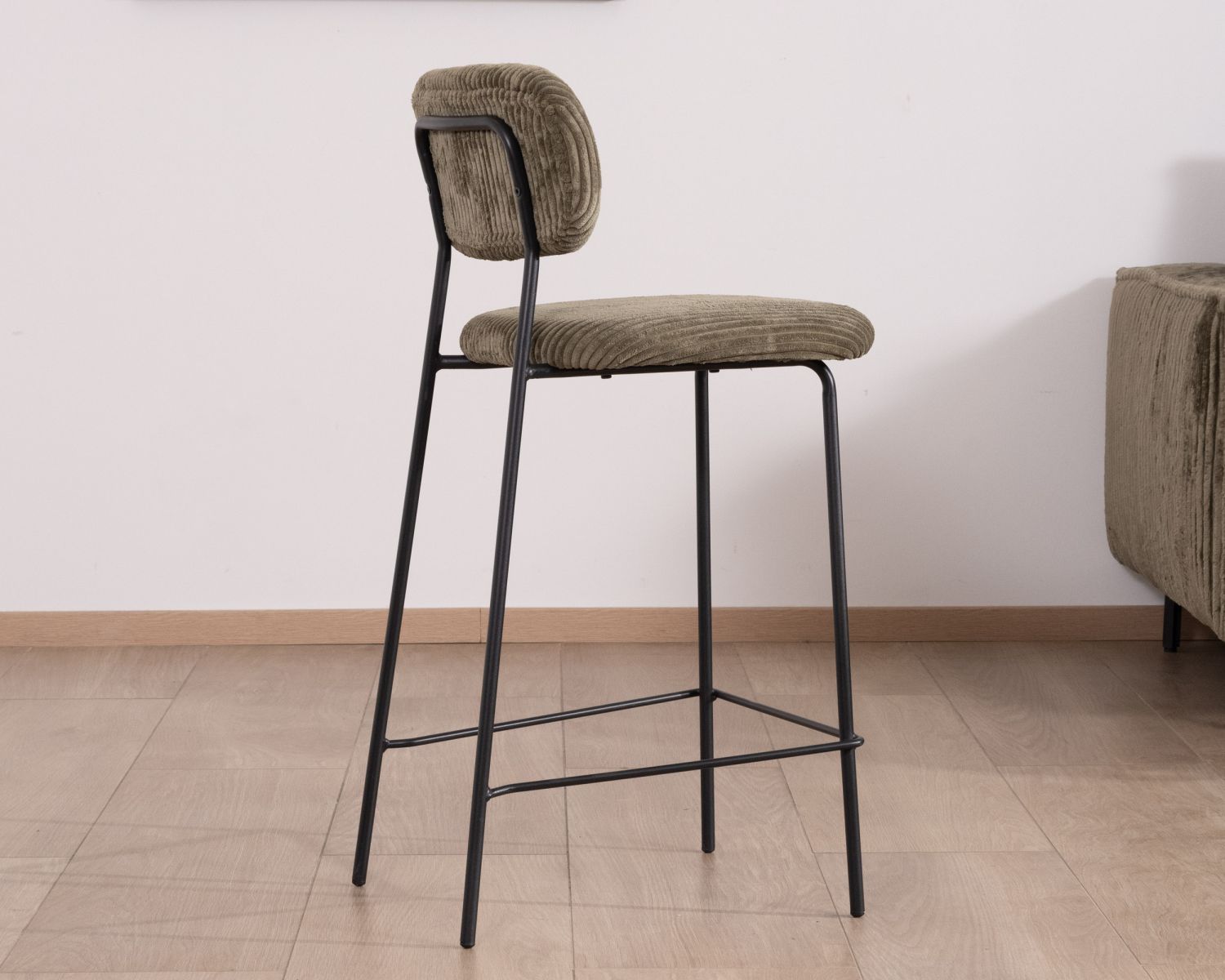 Set di 4 sedie da bar "Kulmino" in velluto a coste color kaki retrò con gambe in metallo nero