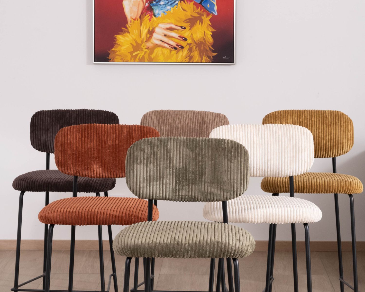 Set di 4 sedie da bar in stile vintage "Kulmino" in velluto a coste color cammello con gambe in metallo nero