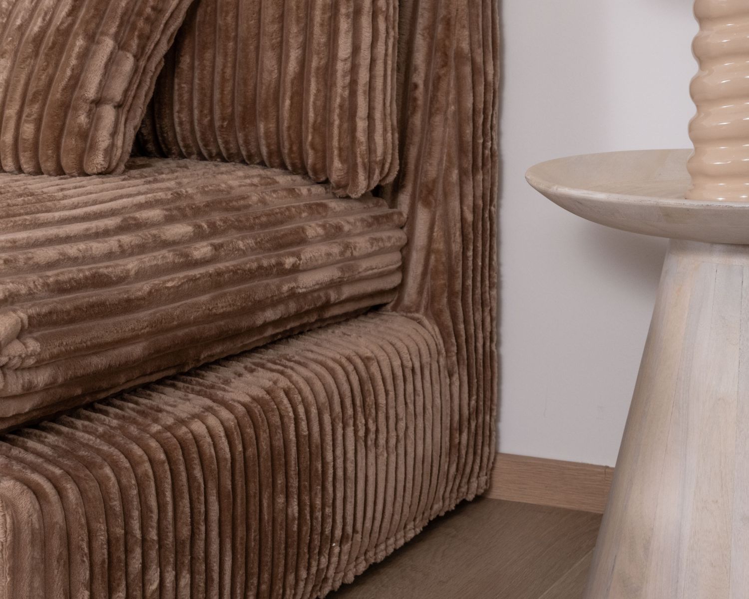 Elemento a 1 posto per divano componibile "Kédusa" in velluto a coste larghe color cammello 