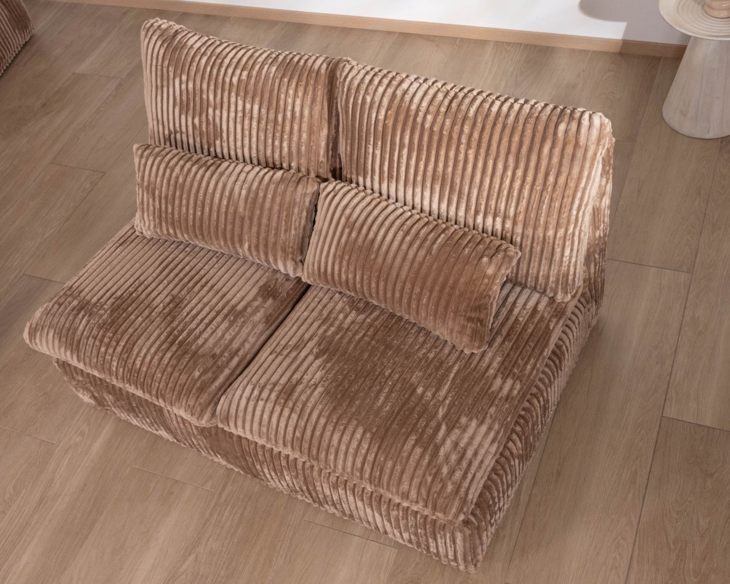 Elemento a 2 posti per il divano componibile "Kédusa" in velluto a coste larghe color cammello 