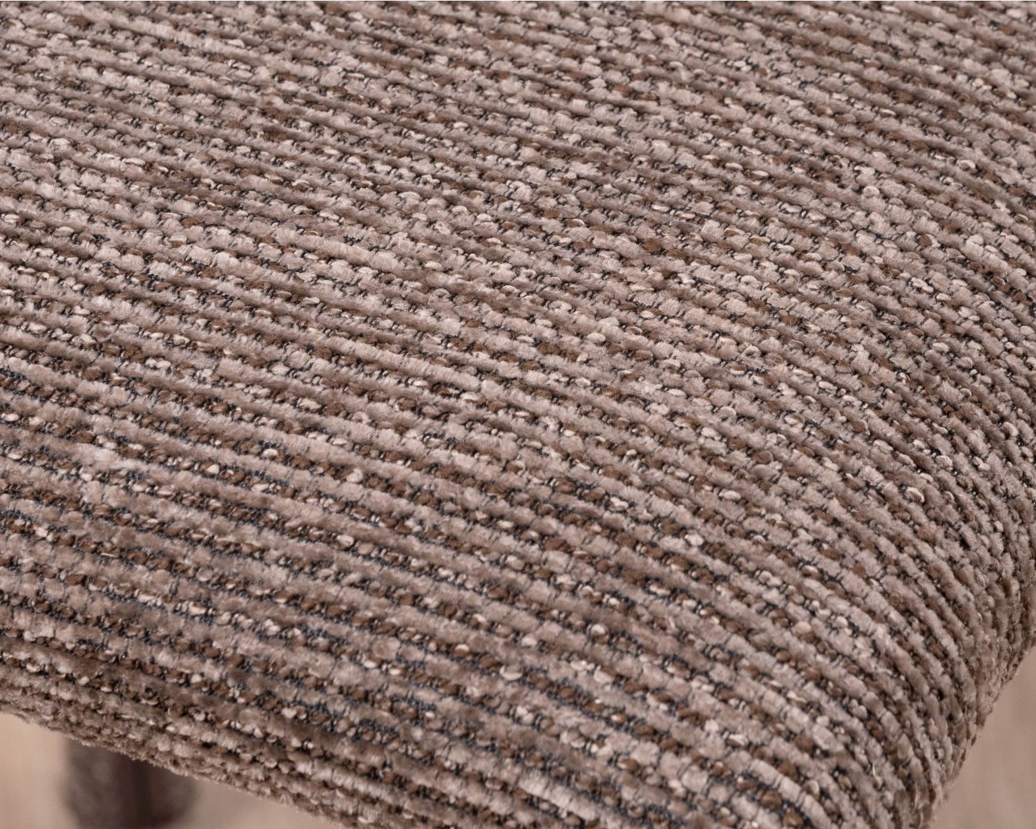 Set di 4 sedie contemporanee in tessuto "Otto" marrone cacao con imbottitura completa e linee pulite