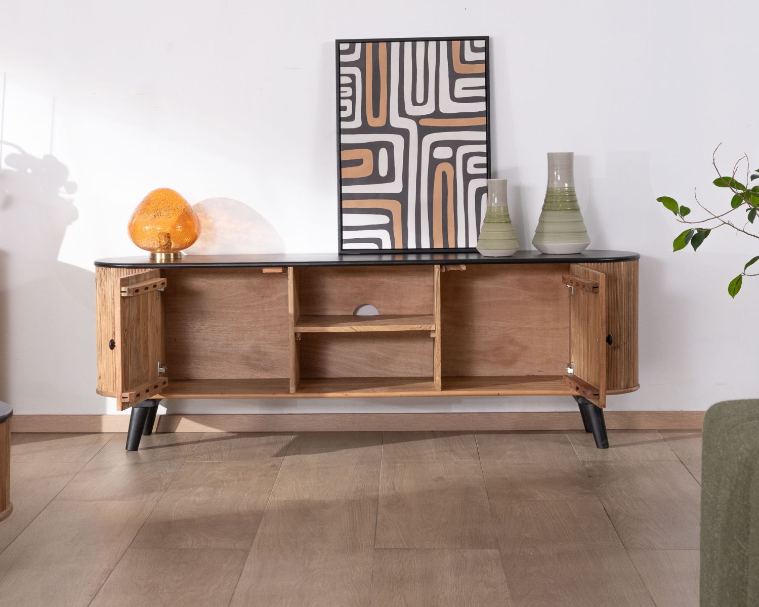 Grande porta TV bicolore in legno e nero "Boogie" dal design vintage e arrotondato 175 cm