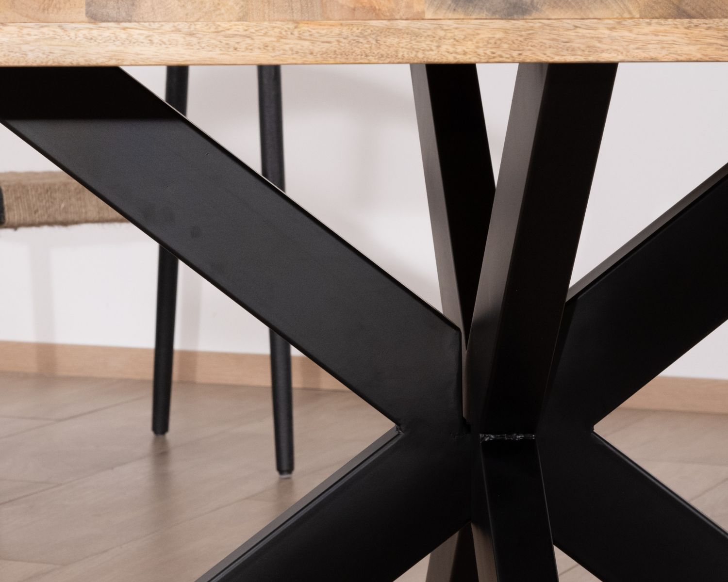 Tavolo da pranzo quadrato industriale in metallo e legno "Caractère" 150x150cm